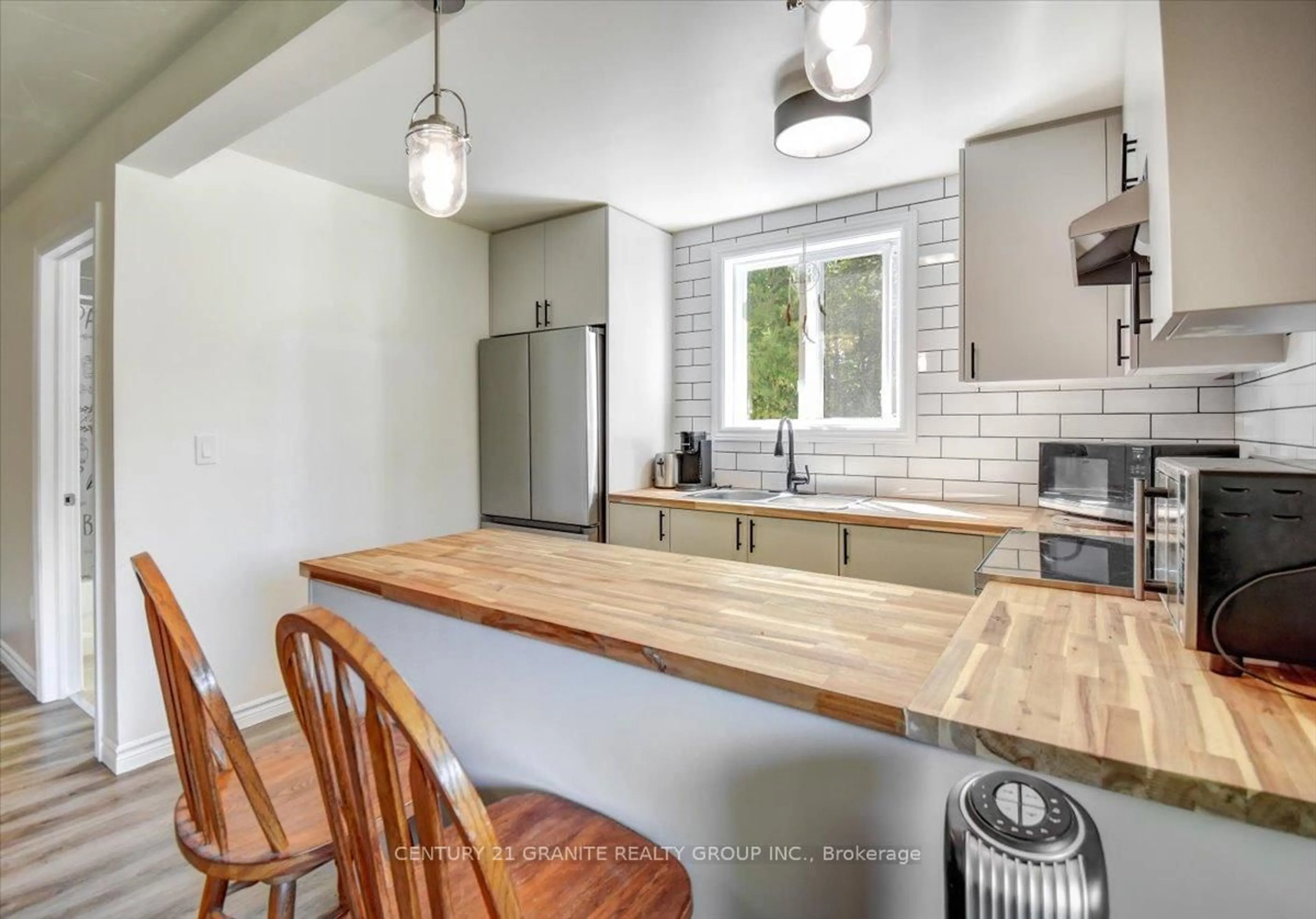 Open concept kitchen, unknown for 2289 Loop Rd, Highlands East Ontario K0L 3C0
