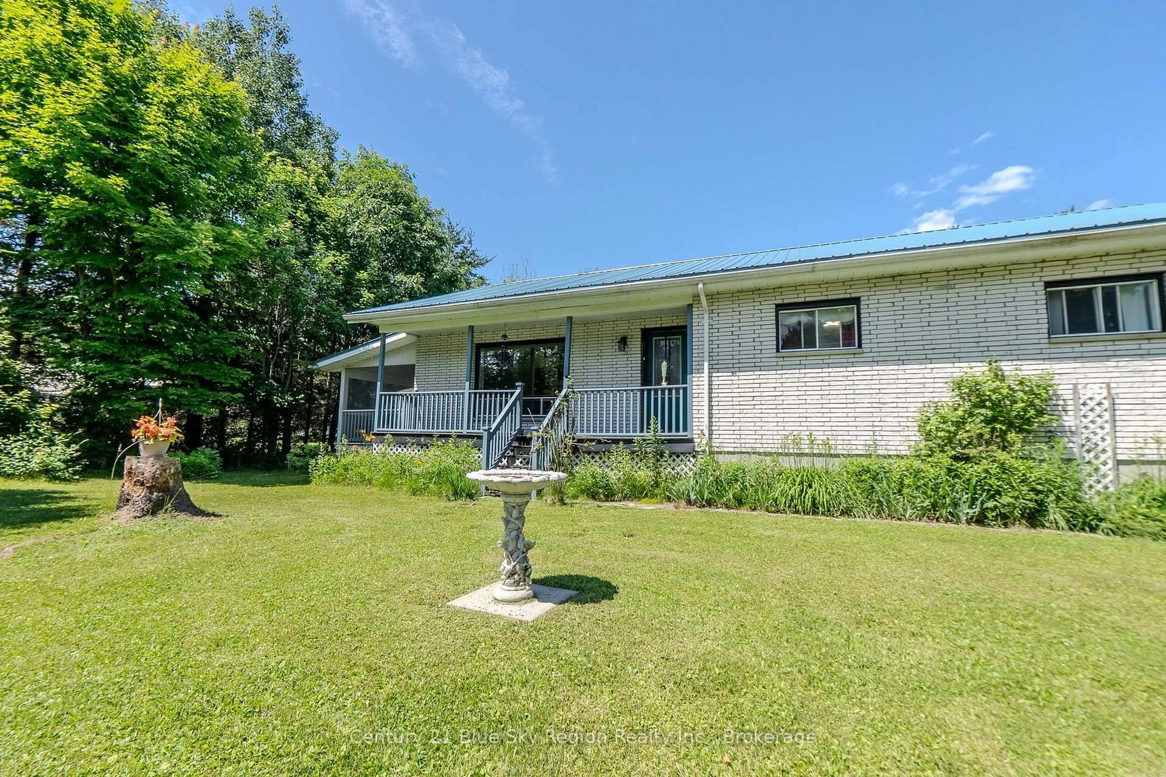 A pic from outside/outdoor area/front of a property/back of a property/a pic from drone, unknown for 9 Dupras St, West Nipissing Ontario P0H 2C0