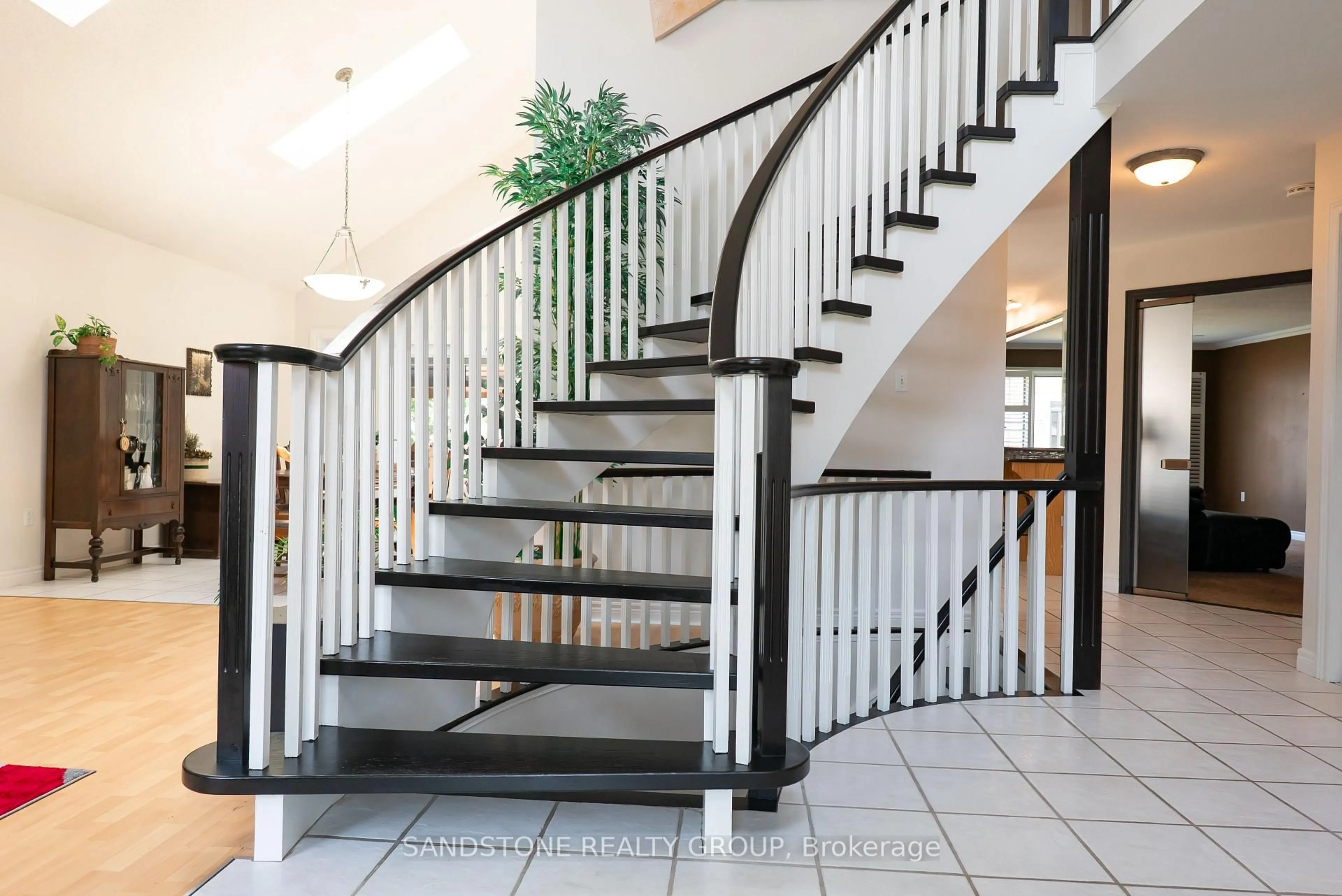 Stairs for 22 Tuscani Dr, Hamilton Ontario L8E 5W4