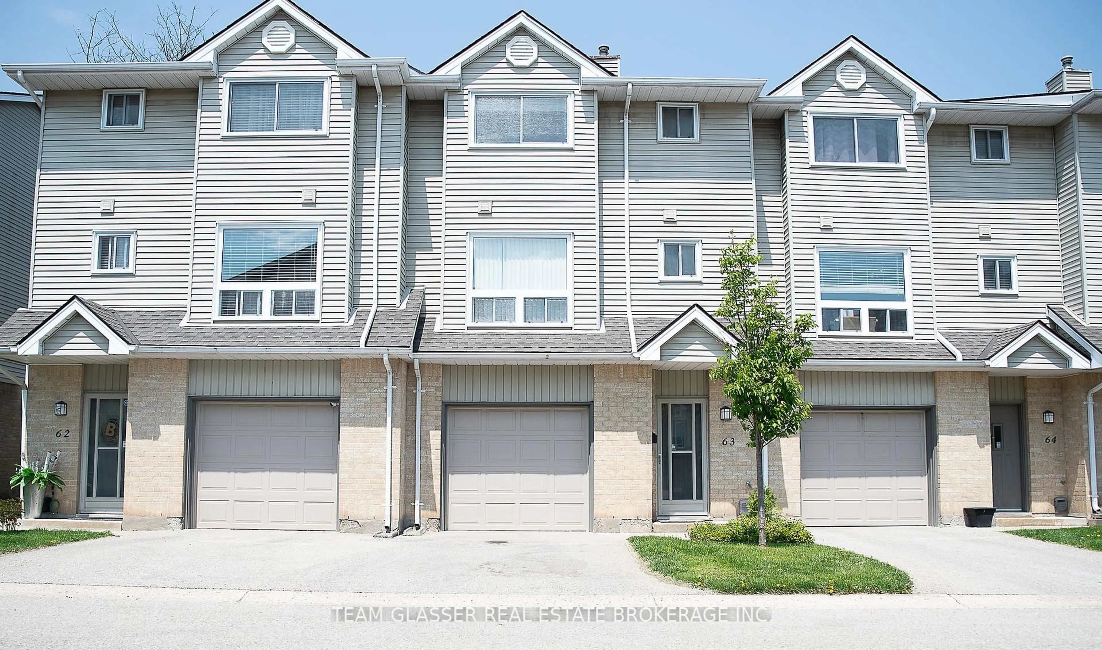 Home with vinyl exterior material, street for 1990 Wavell St #63, London East Ontario N5V 4N5