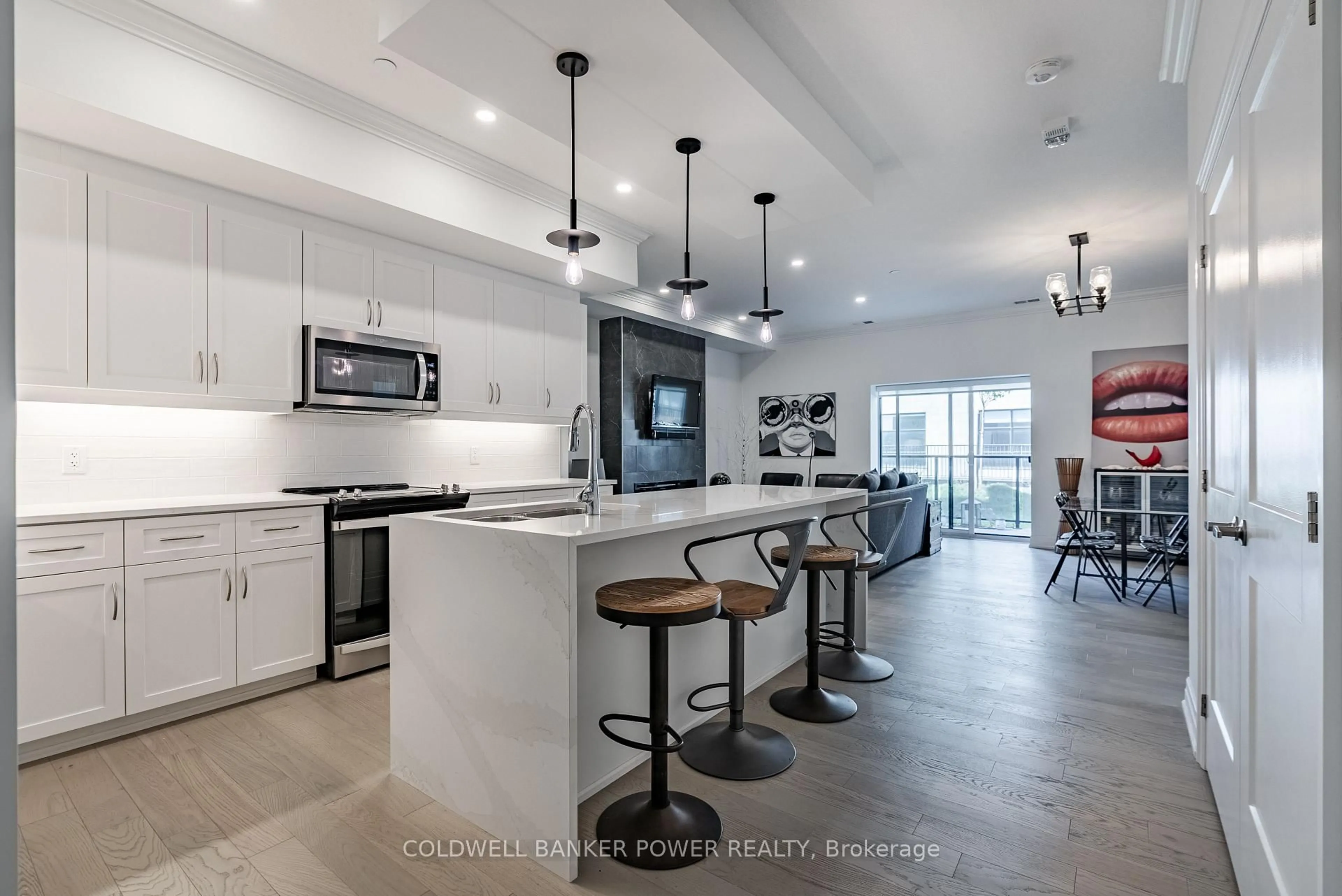 Open concept kitchen, ceramic/tile floor for 480 Callaway Rd #105, London North Ontario N6G 0Z2
