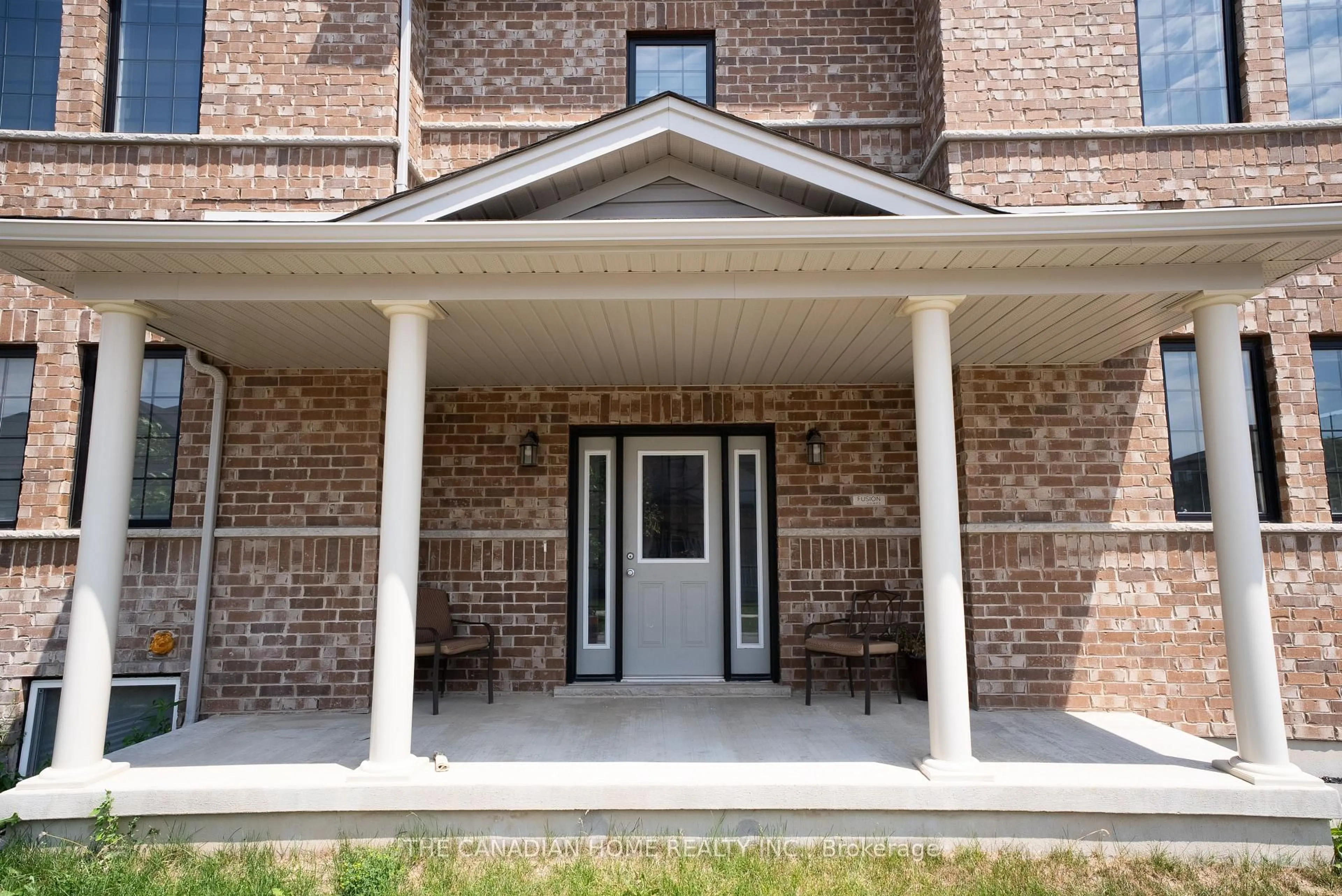Home with brick exterior material, street for 134 Tartan Ave, Kitchener Ontario N2R 0N4
