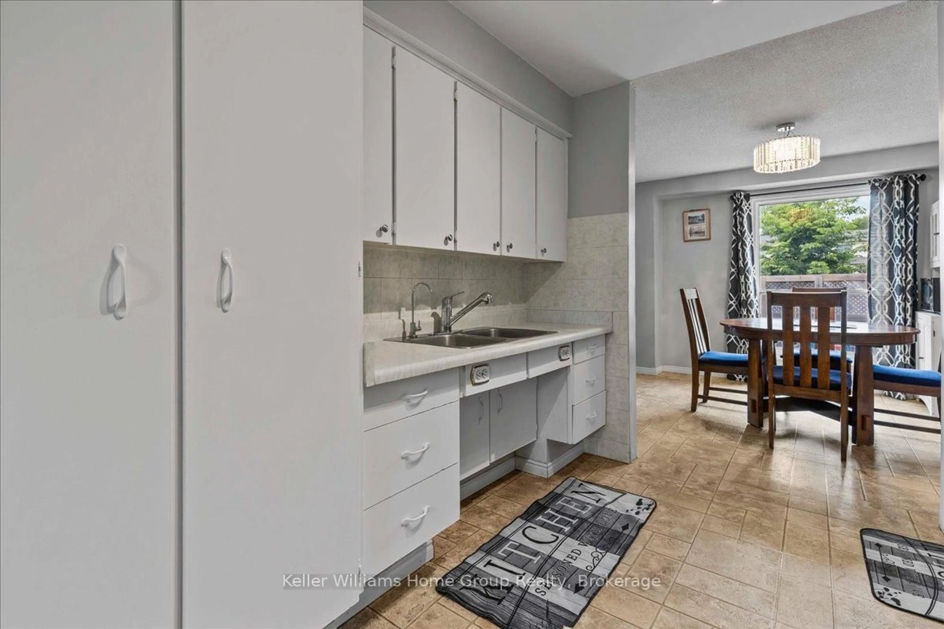 Standard kitchen, ceramic/tile floor for 40 Silvercreek Pkwy #10, Guelph Ontario N1H 7X5