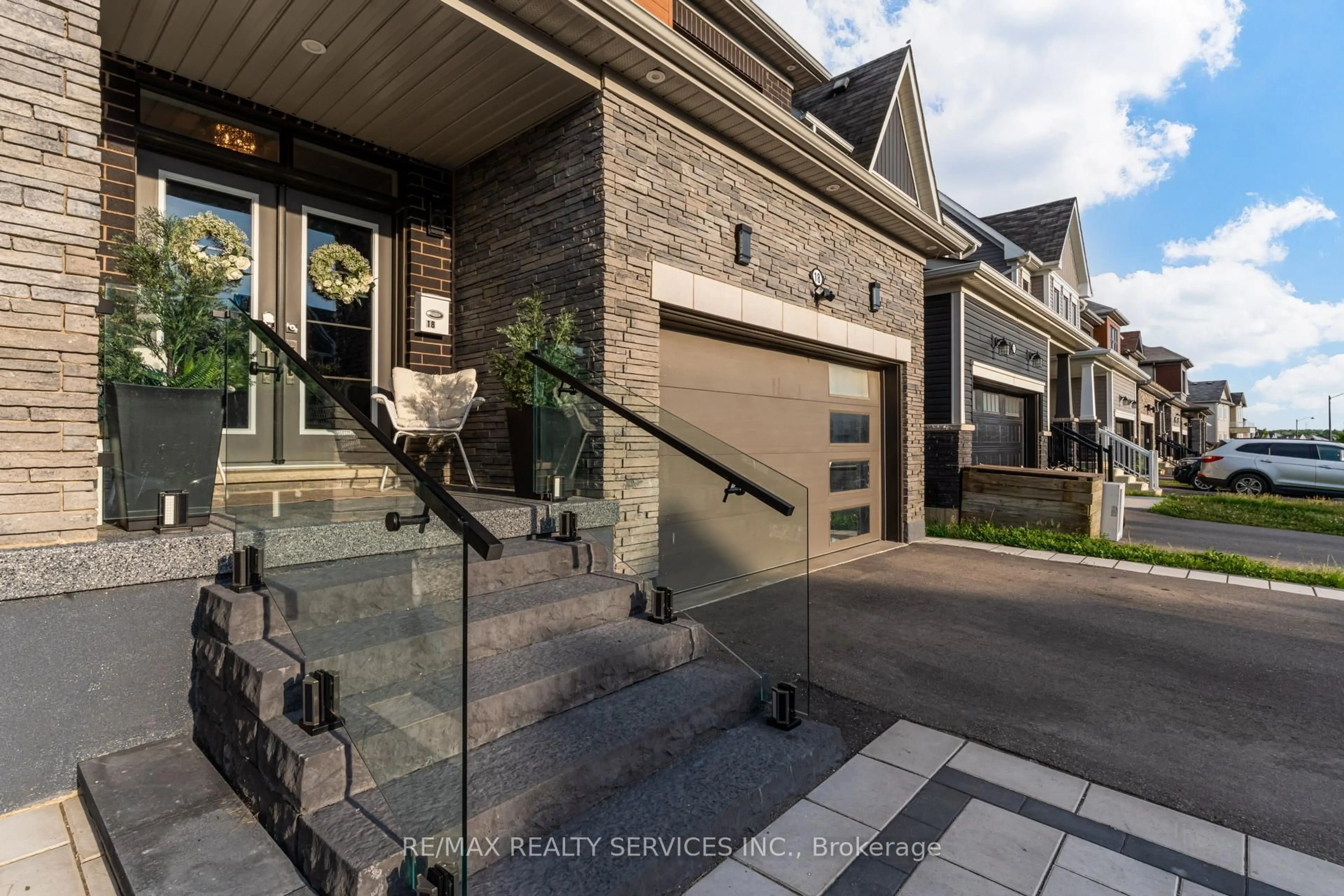 Unknown for 18 Lise Lane, Haldimand Ontario N3W 0C8