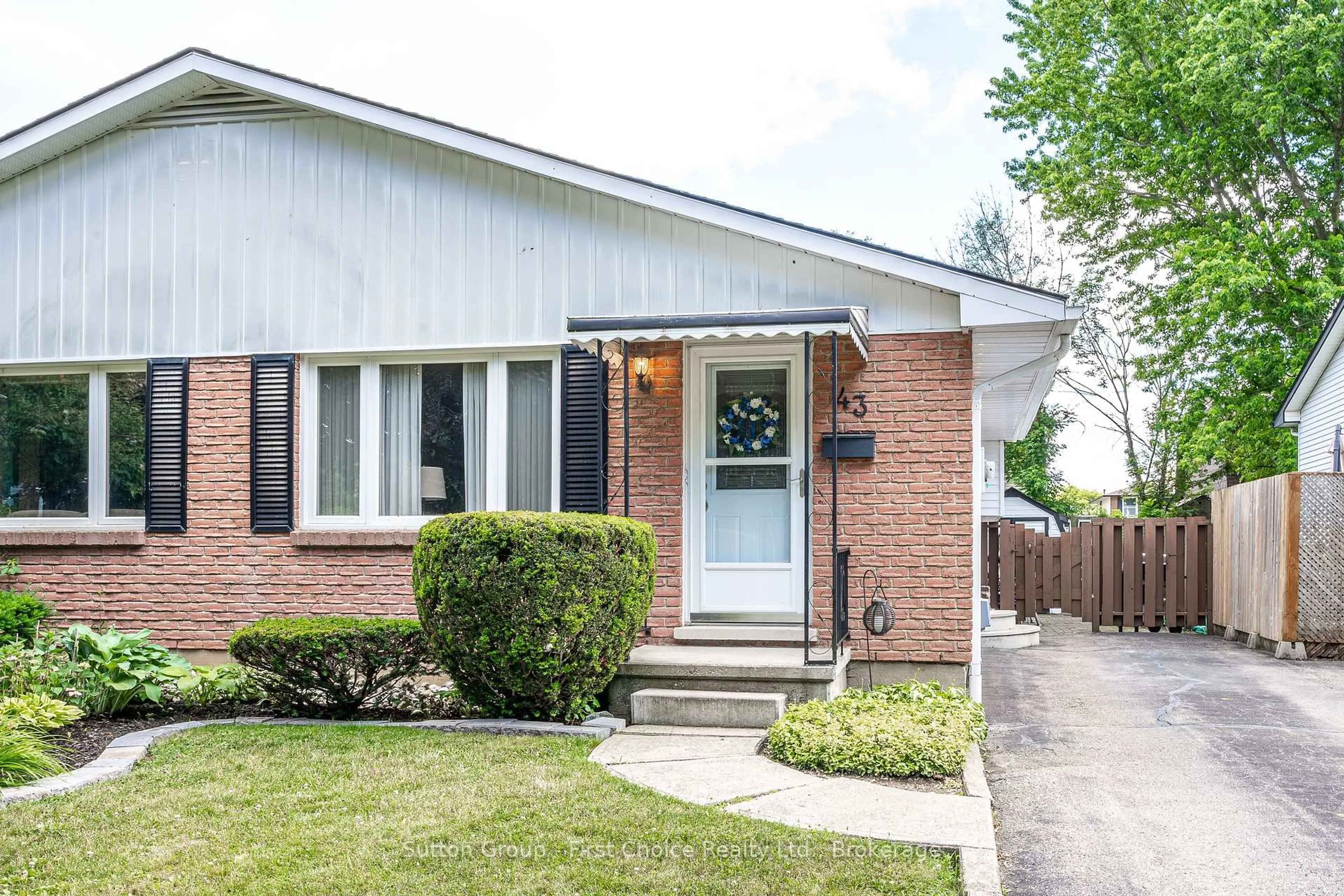 Home with brick exterior material, street for 43 Wooton Crt, Stratford Ontario N4Z 1B9