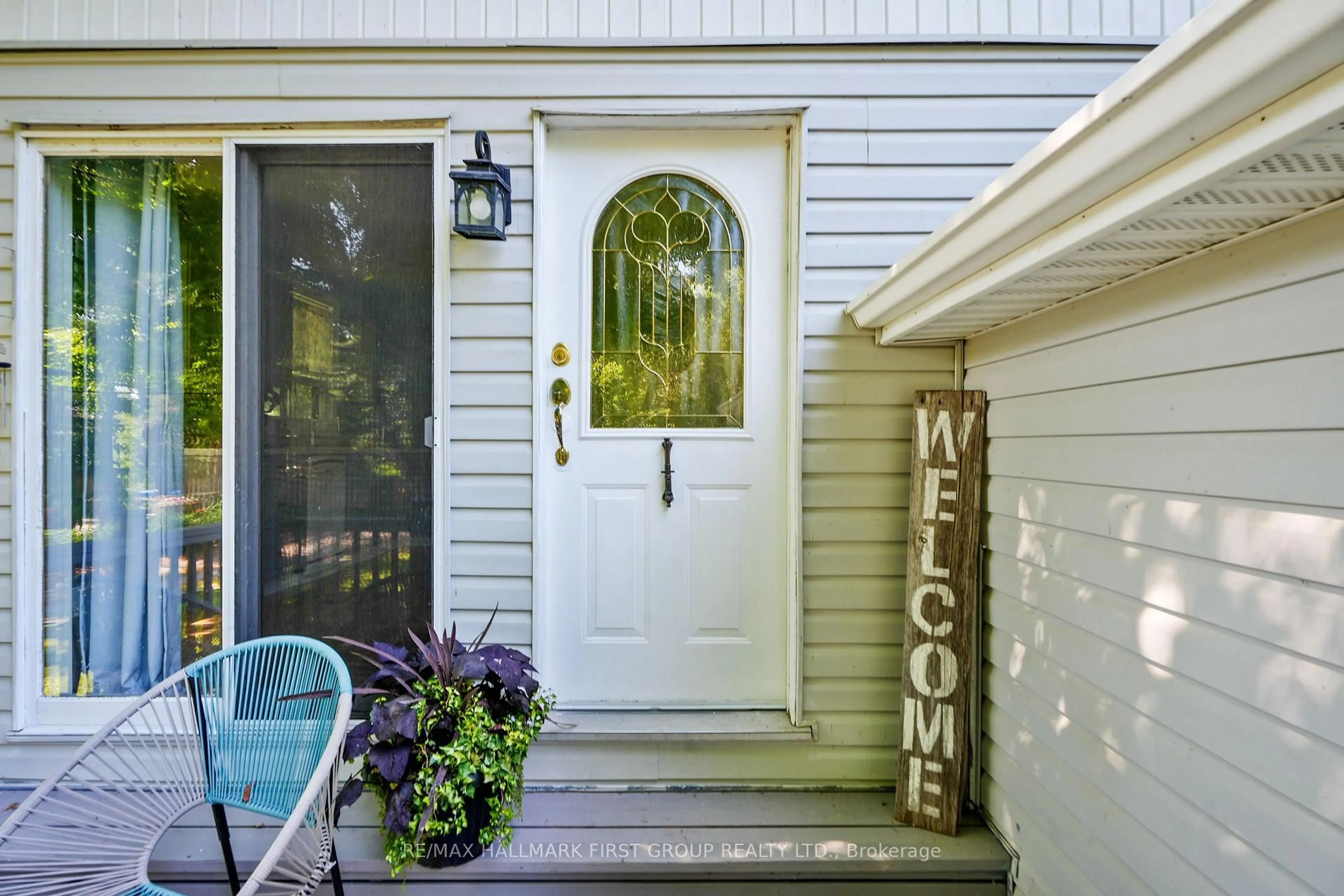 Indoor entryway for 14 Durham St, Cramahe Ontario K0K 1S0