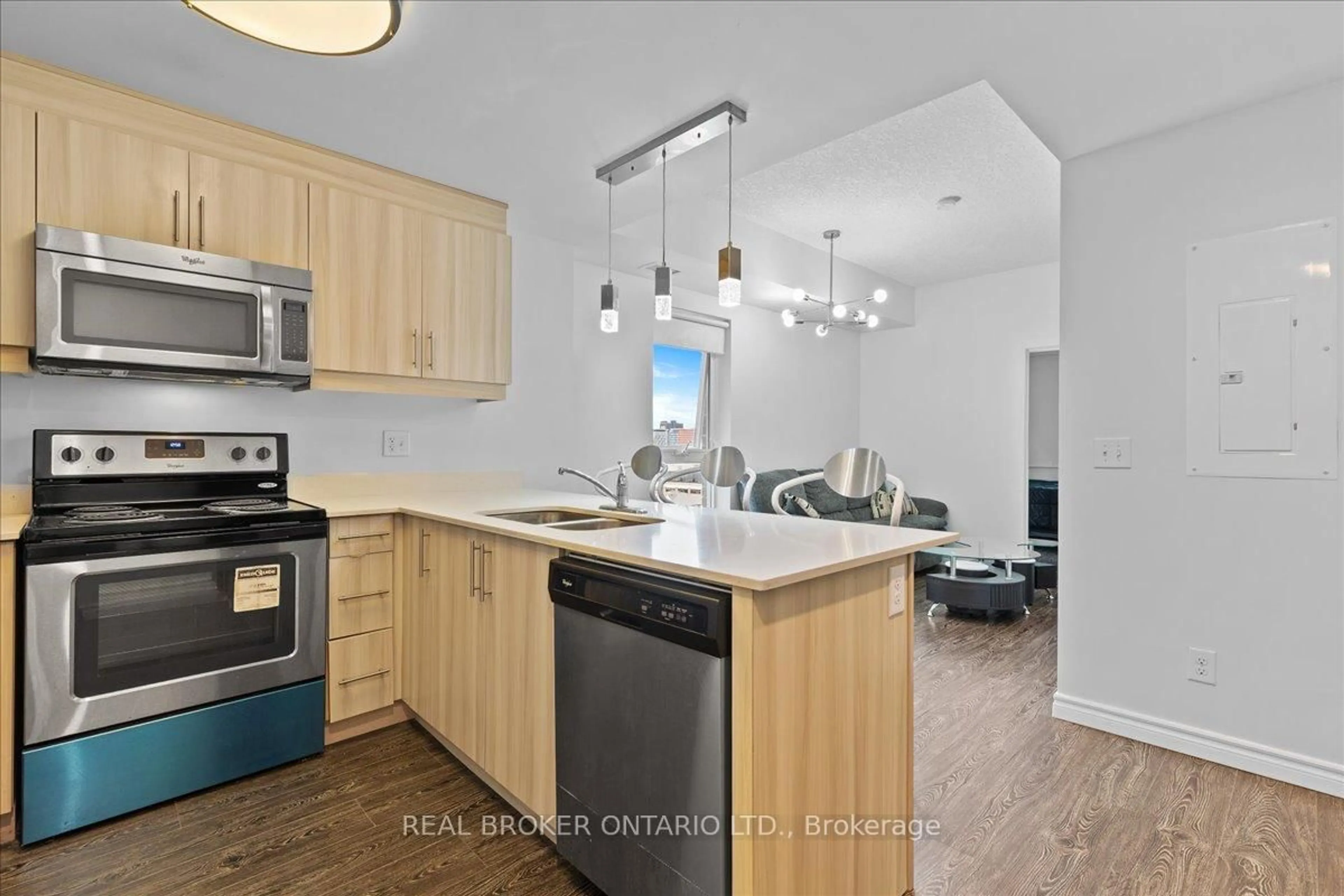 Open concept kitchen, unknown for 158 King St #1105, Waterloo Ontario N2J 2Y2