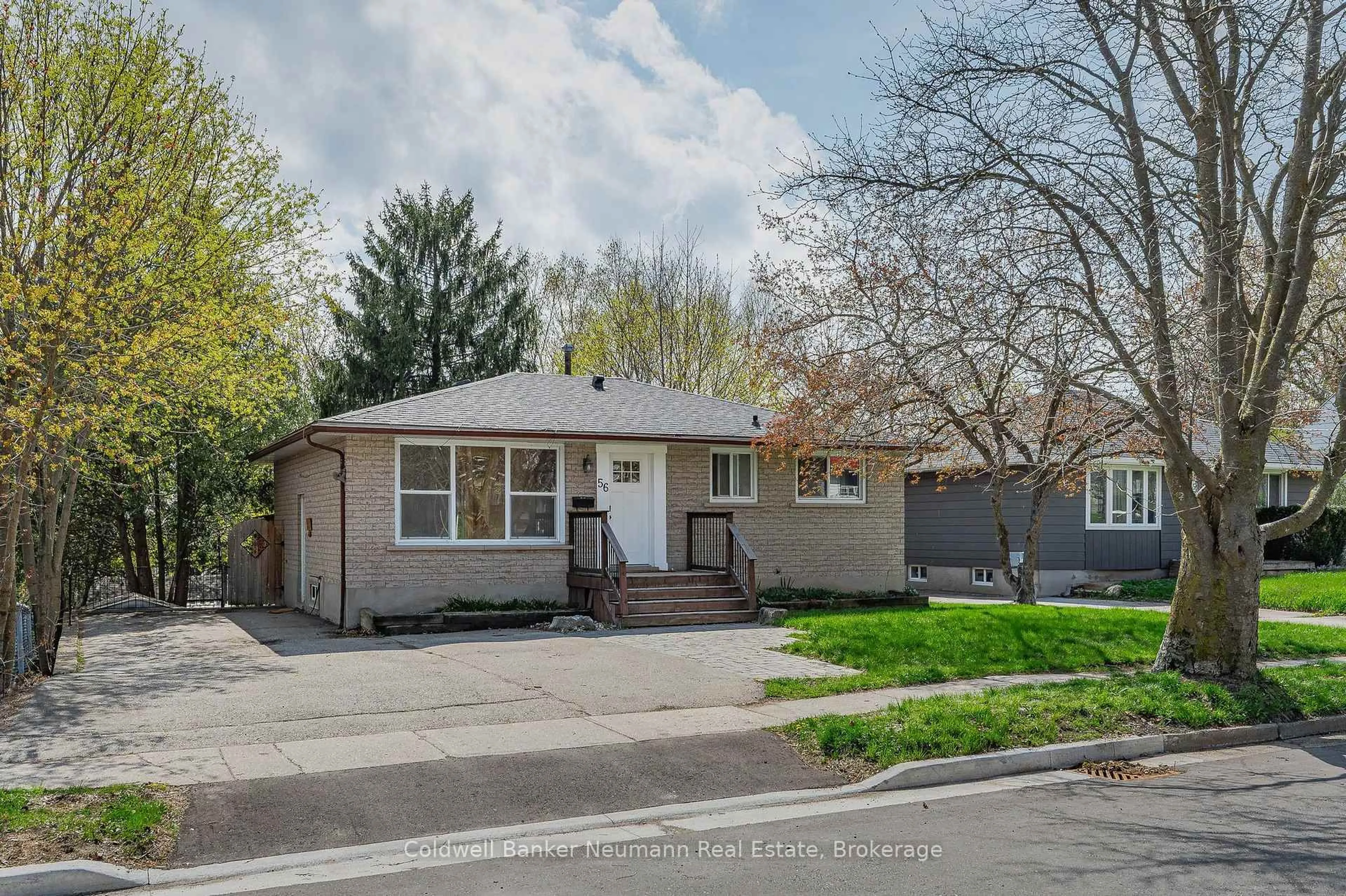 Home with vinyl exterior material, street for 56 Ridgewood Ave, Guelph Ontario N1H 6C5