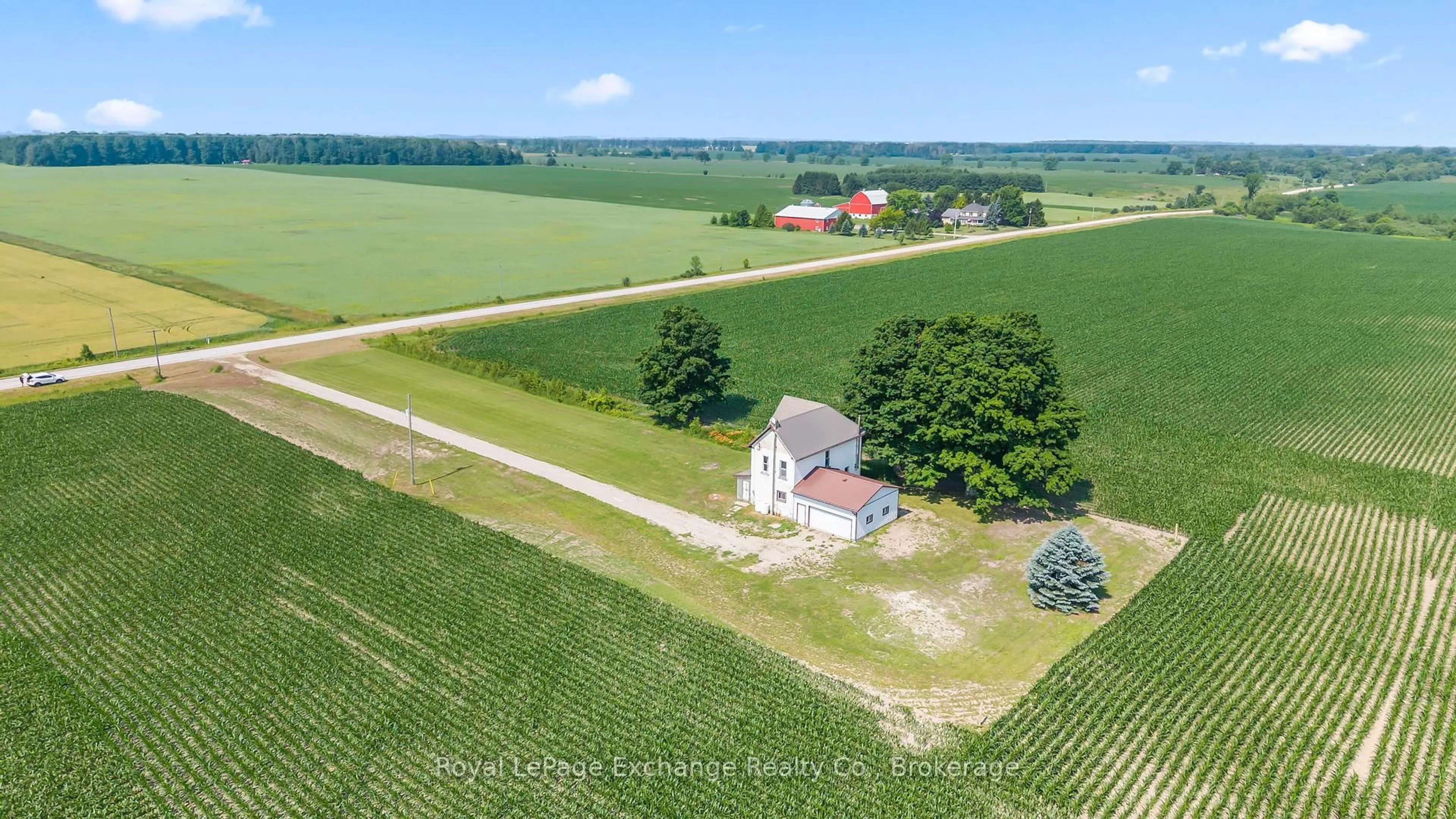A pic from outside/outdoor area/front of a property/back of a property/a pic from drone, building for 728 NORTH Line, Kincardine Ontario N2Z 2X4