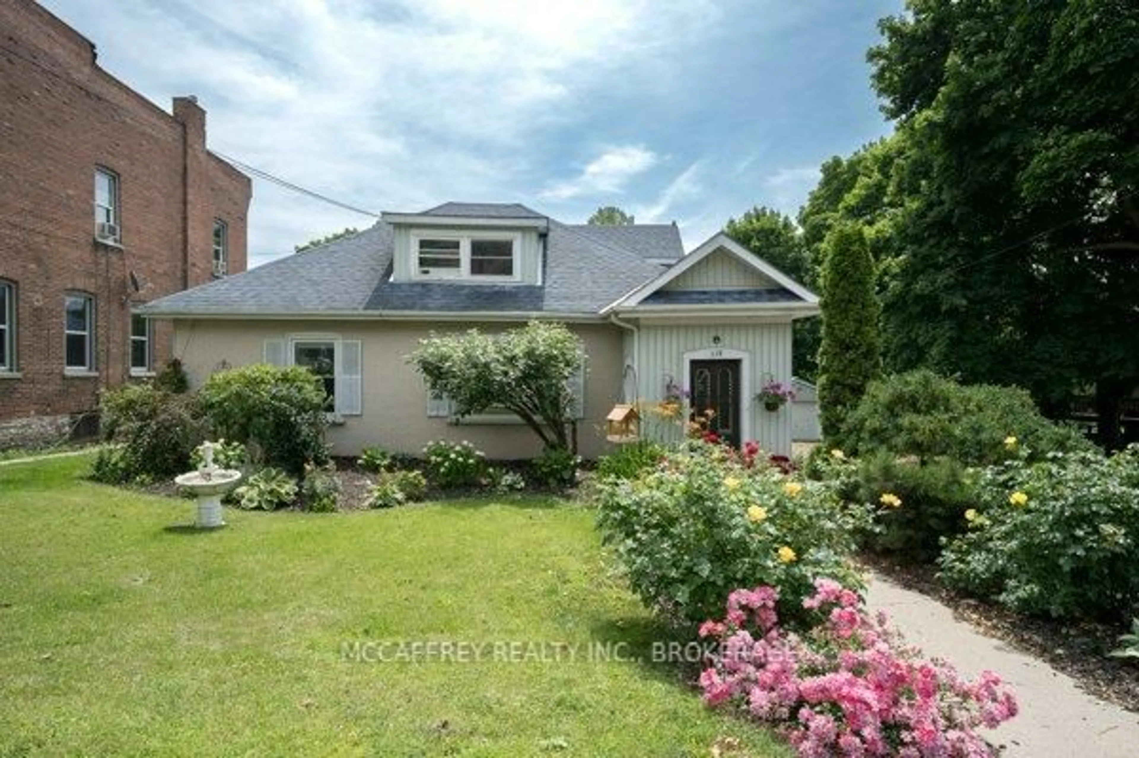 Unknown for 332 MAIN St, Deseronto Ontario K0K 1X0