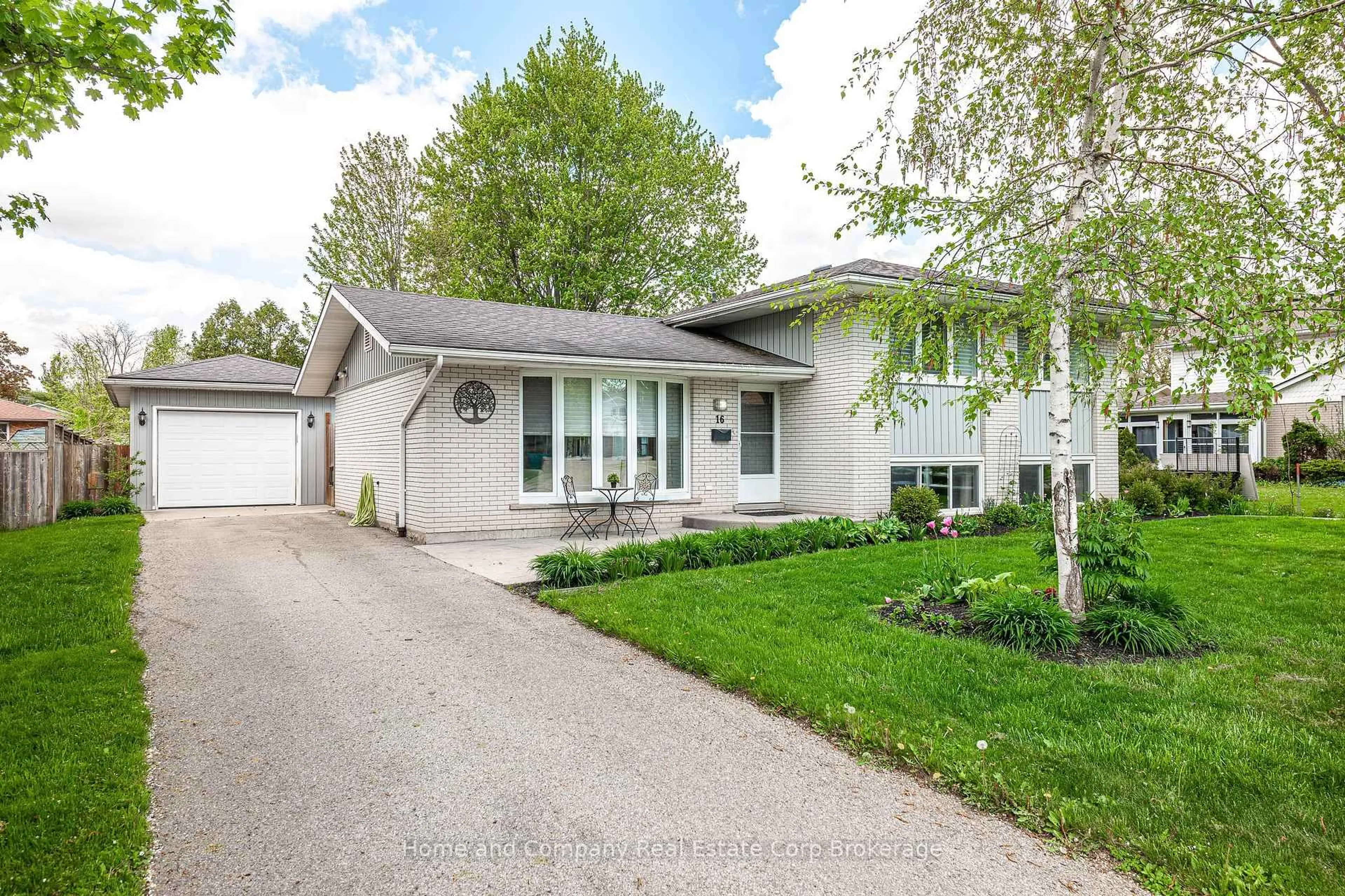 Unknown for 16 Feick Cres, Stratford Ontario N5A 5X2