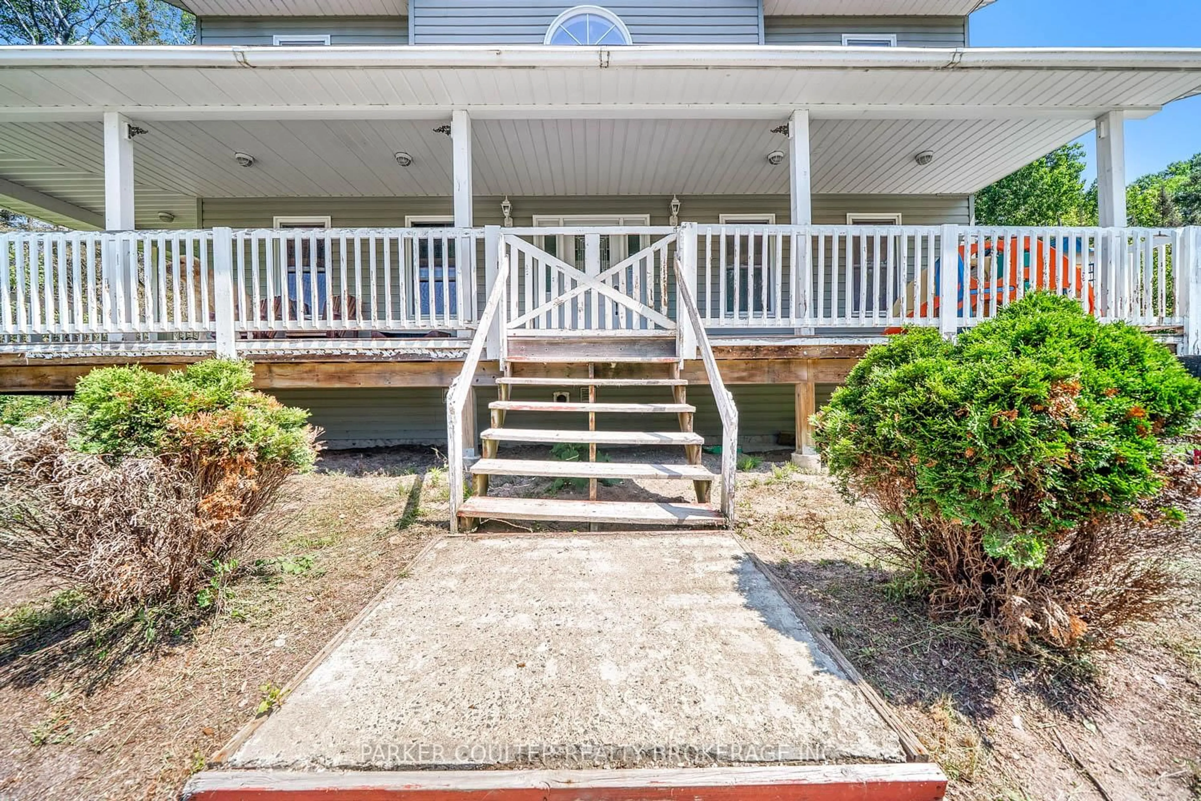 Patio, unknown for 215 O'brien Rd, Strong Ontario P0A 1Z0