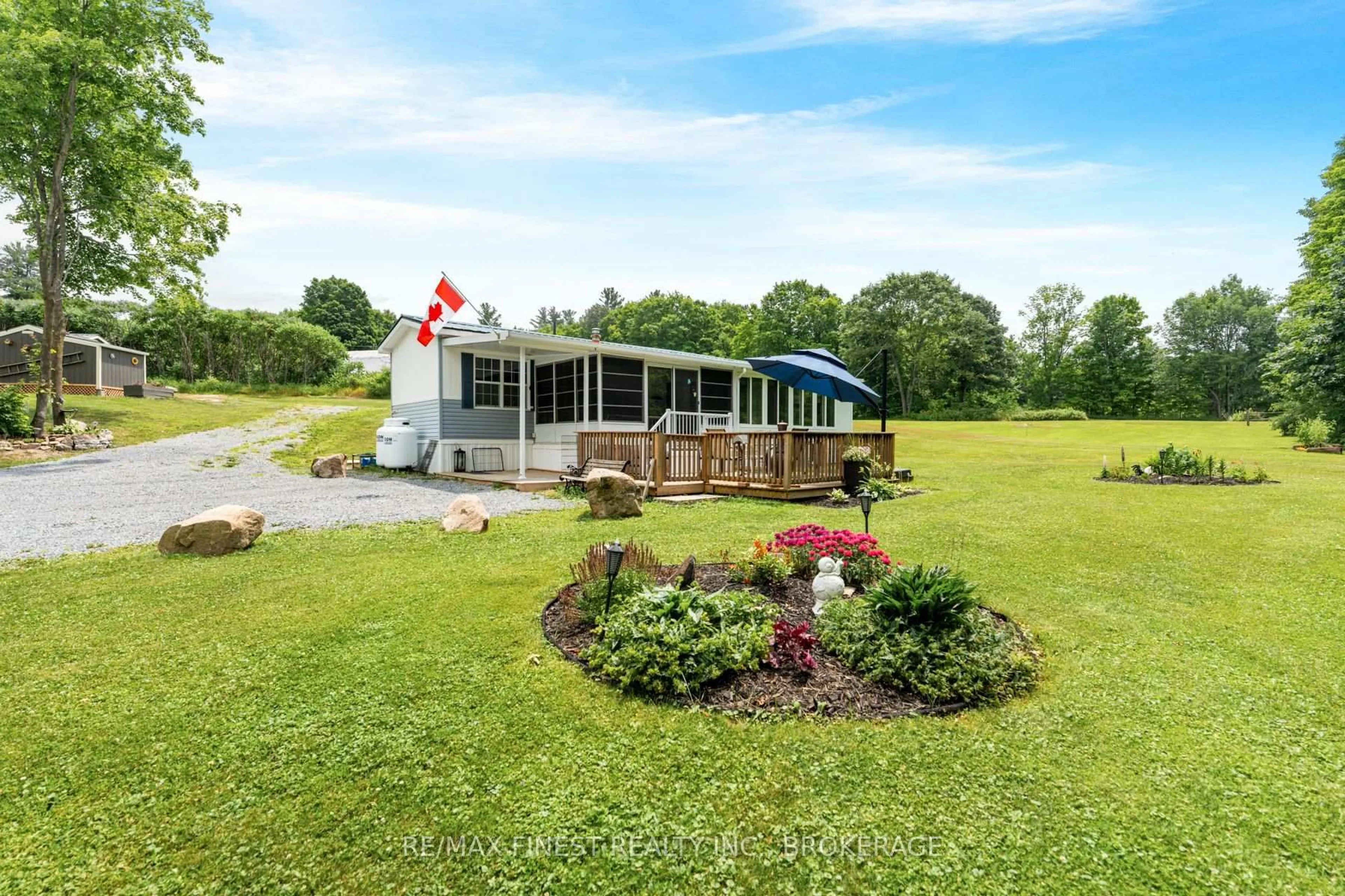 A pic from outside/outdoor area/front of a property/back of a property/a pic from drone, water/lake/river/ocean view for 1096 Moon Rd, Godfrey Ontario K0H 1T0