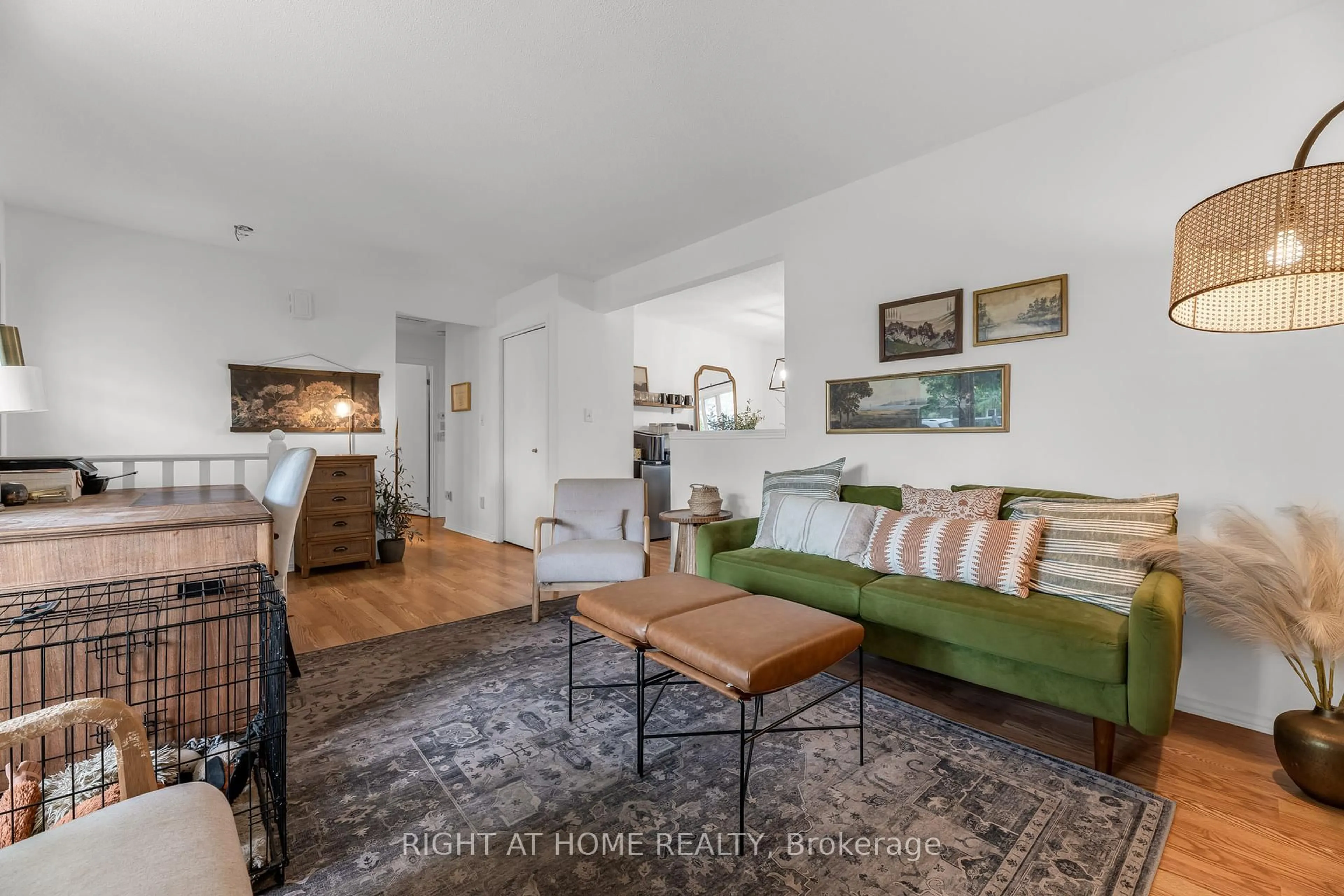 Living room with furniture, unknown for 2507 Coral Ave, Fort Erie Ontario L0S 1S0