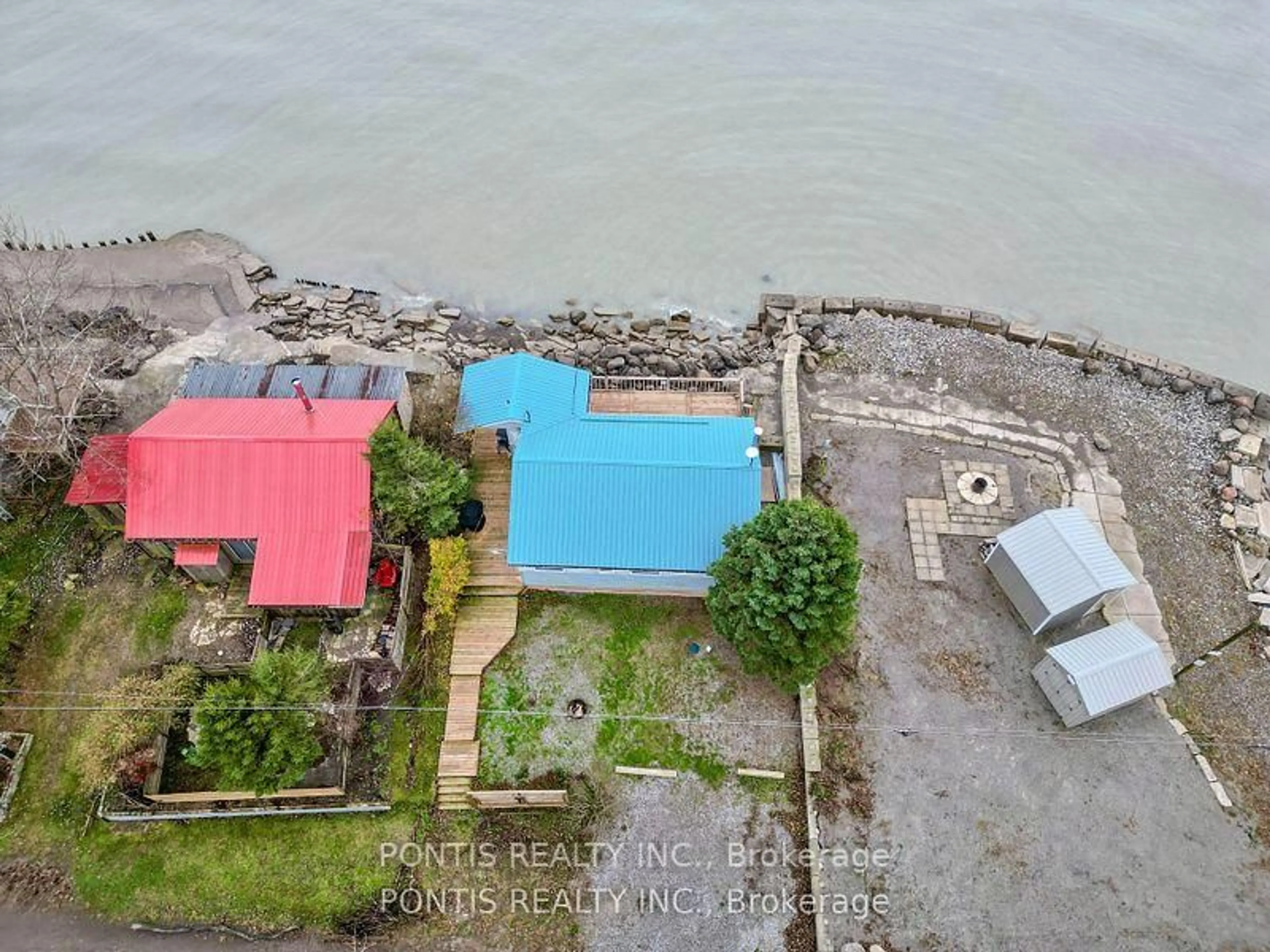 A pic from outside/outdoor area/front of a property/back of a property/a pic from drone, water/lake/river/ocean view for 235 Hastings Dr #235, Norfolk Ontario N0E 1M0