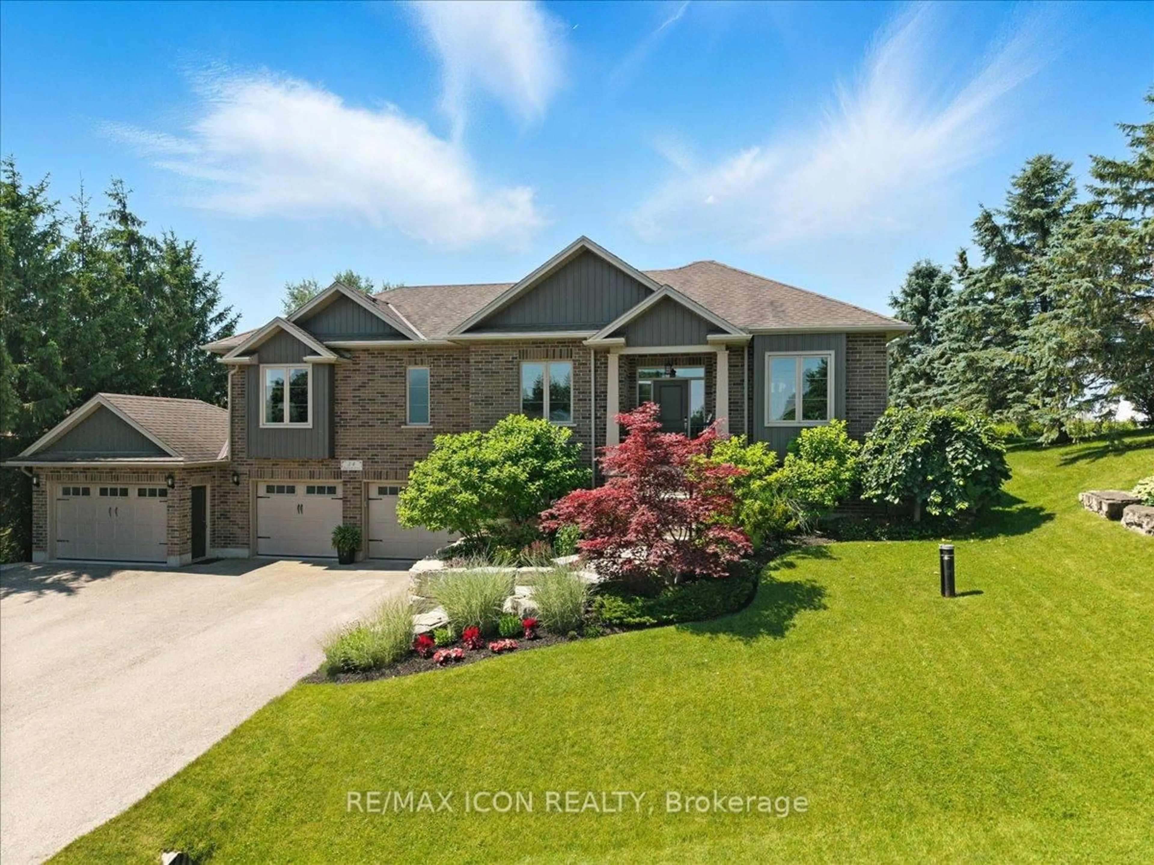 Unknown for 14 Highview St, Mapleton Ontario N0B 1A0