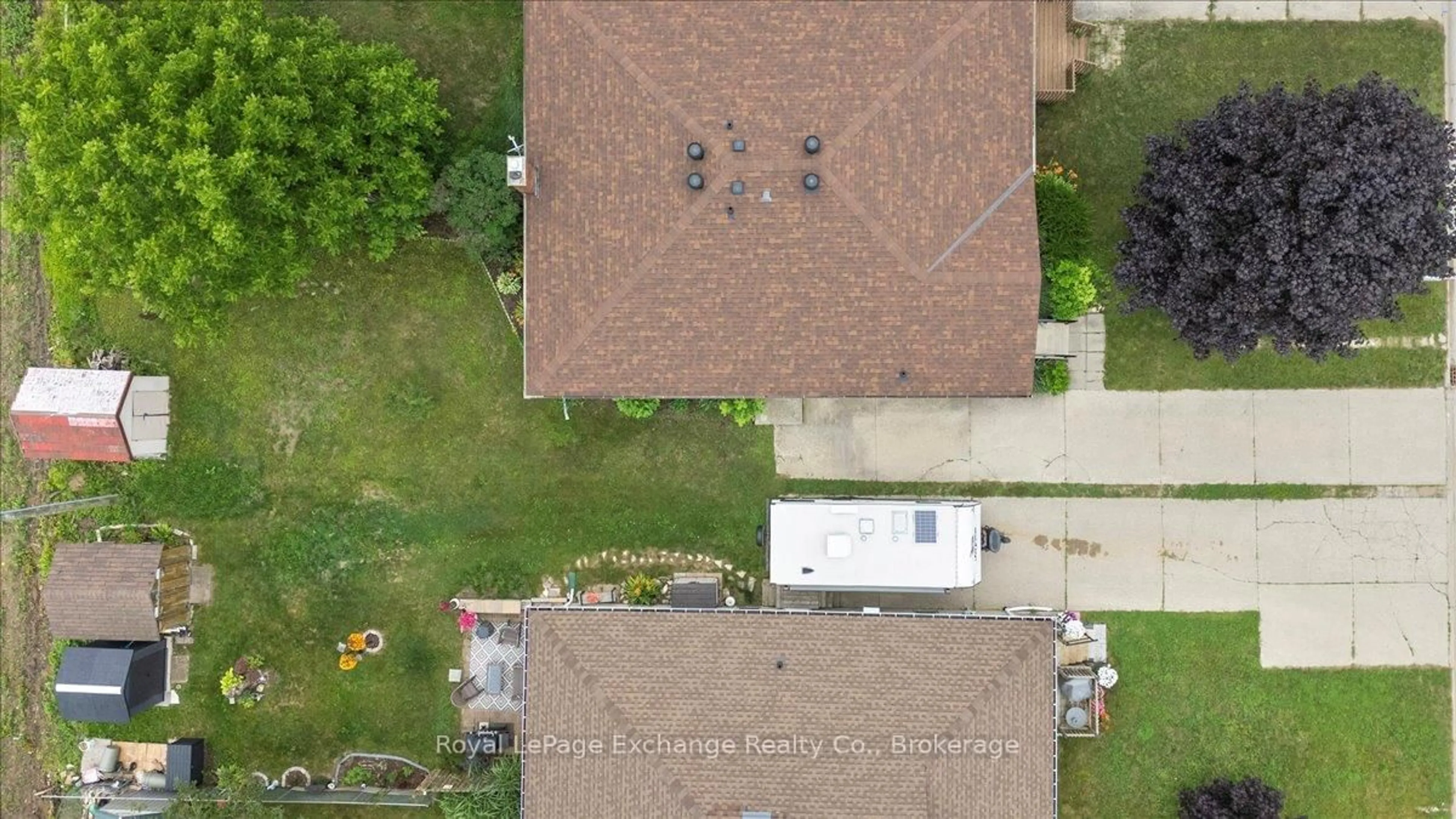 A pic from outside/outdoor area/front of a property/back of a property/a pic from drone, street for 283 Bricker St, Saugeen Shores Ontario N0H 2C1