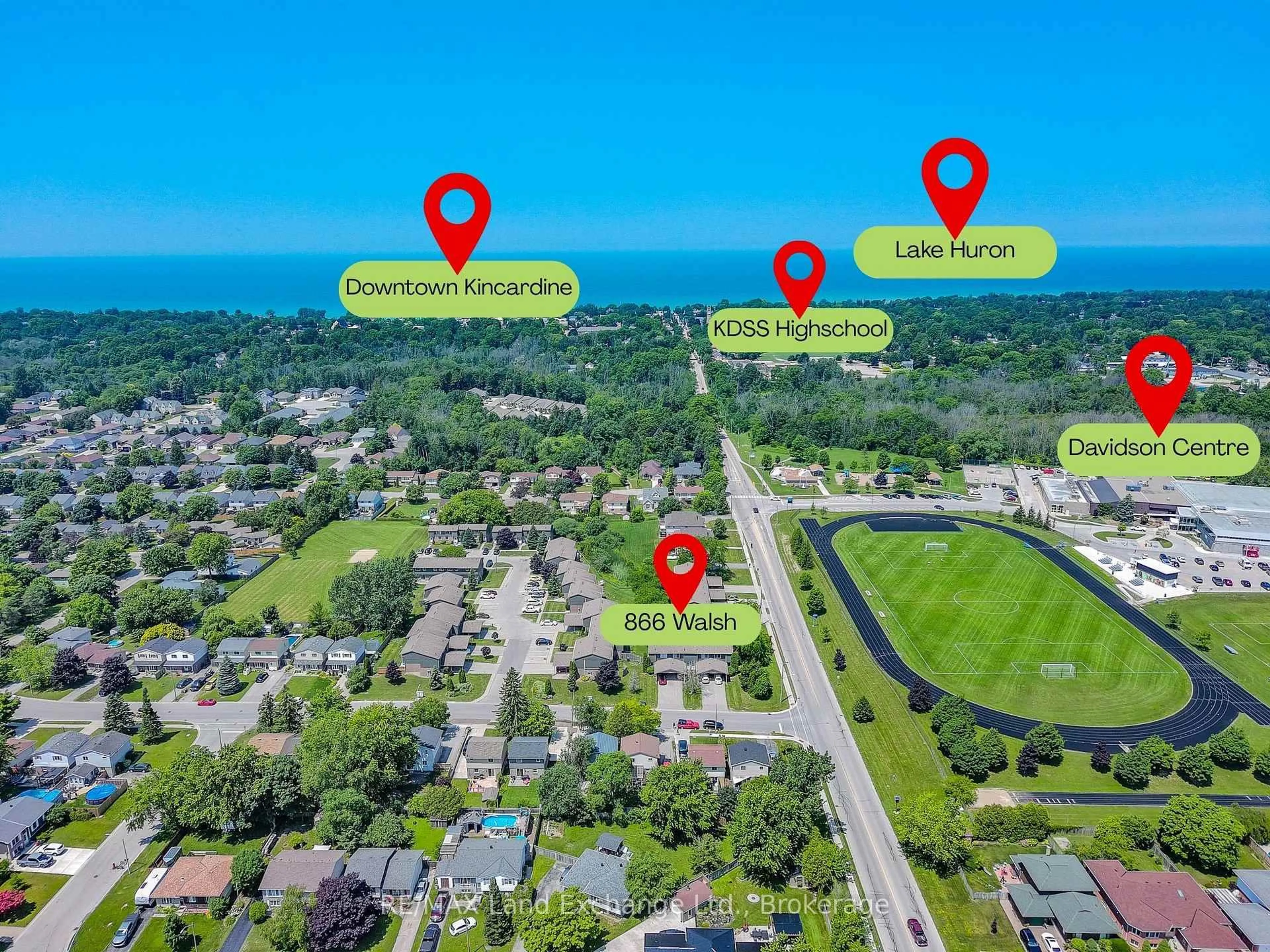 A pic from outside/outdoor area/front of a property/back of a property/a pic from drone, unknown for 866 Walsh St, Kincardine Ontario N2Z 1N7