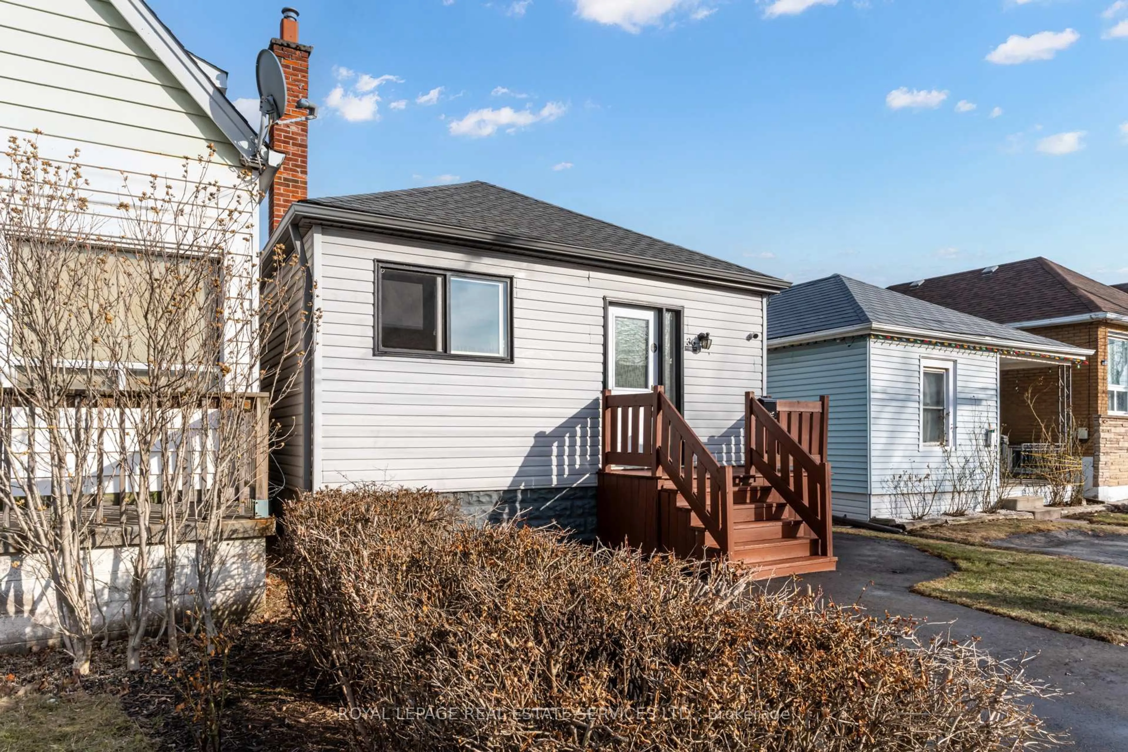 Unknown for 36 Harmony Ave, Hamilton Ontario L8H 4X2