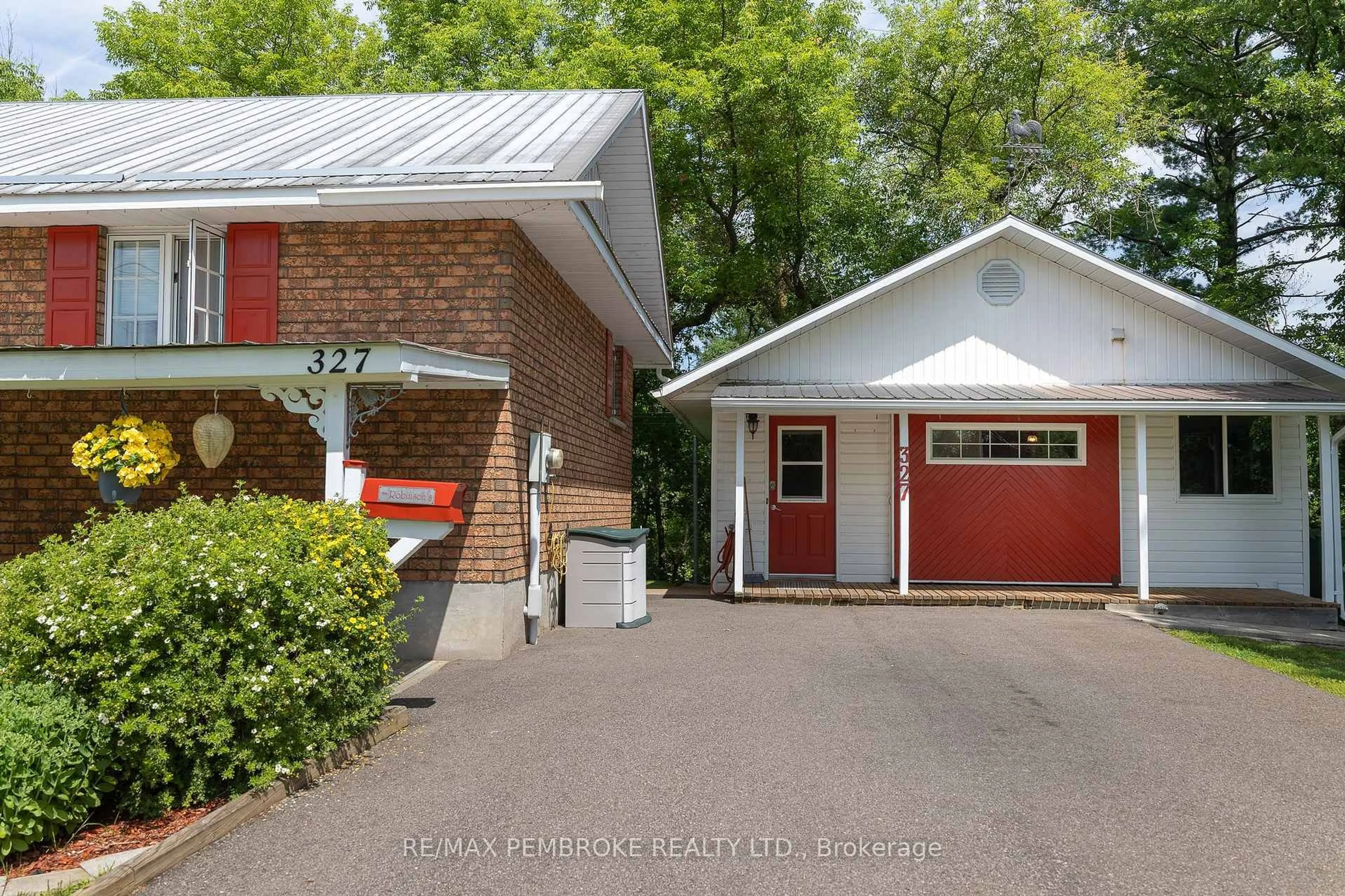 Unknown for 327 Park Ave, Pembroke Ontario K8A 3Z3