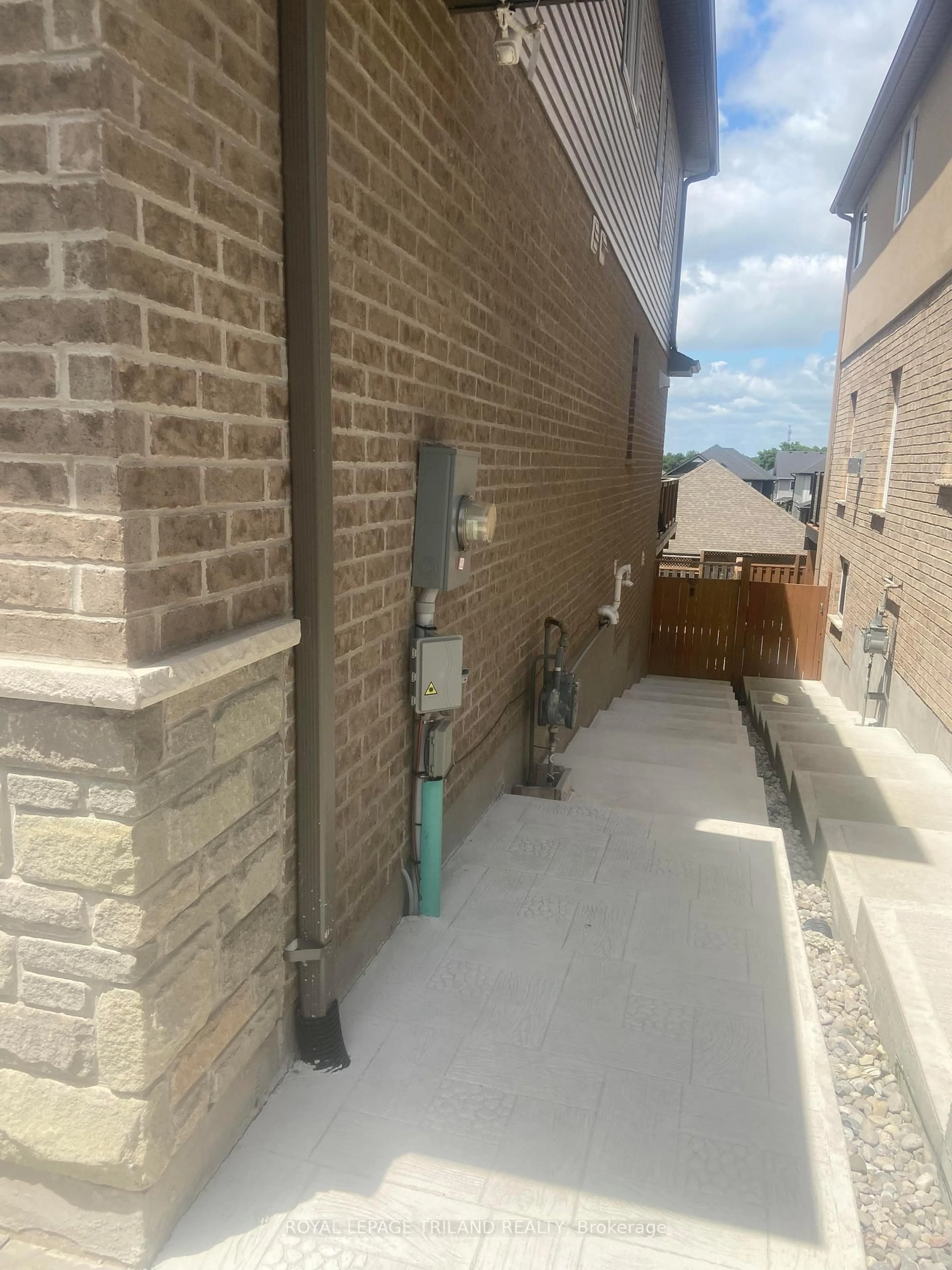 Patio, street for 2544 Holbrook Dr, London South Ontario N6M 1G5