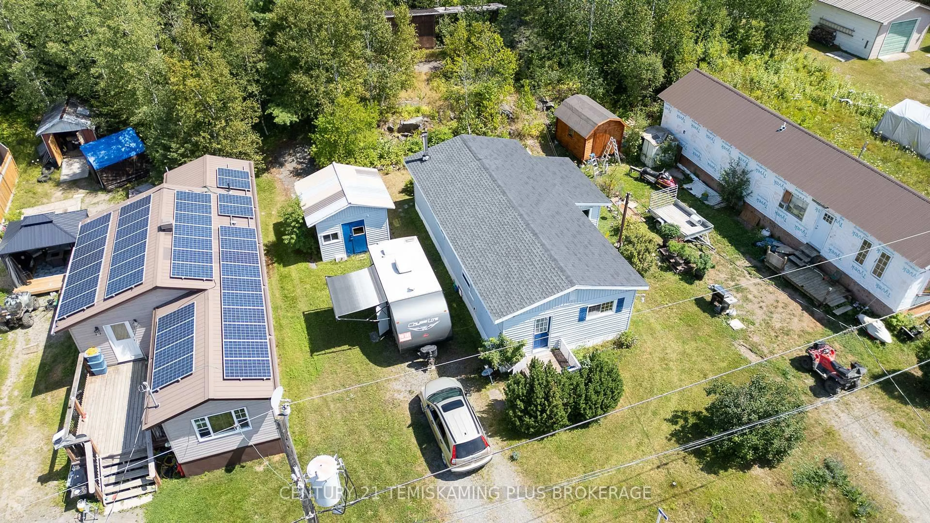 A pic from outside/outdoor area/front of a property/back of a property/a pic from drone, street for 26 Hillcrest Dr, Temagami Ontario P0H 2H0