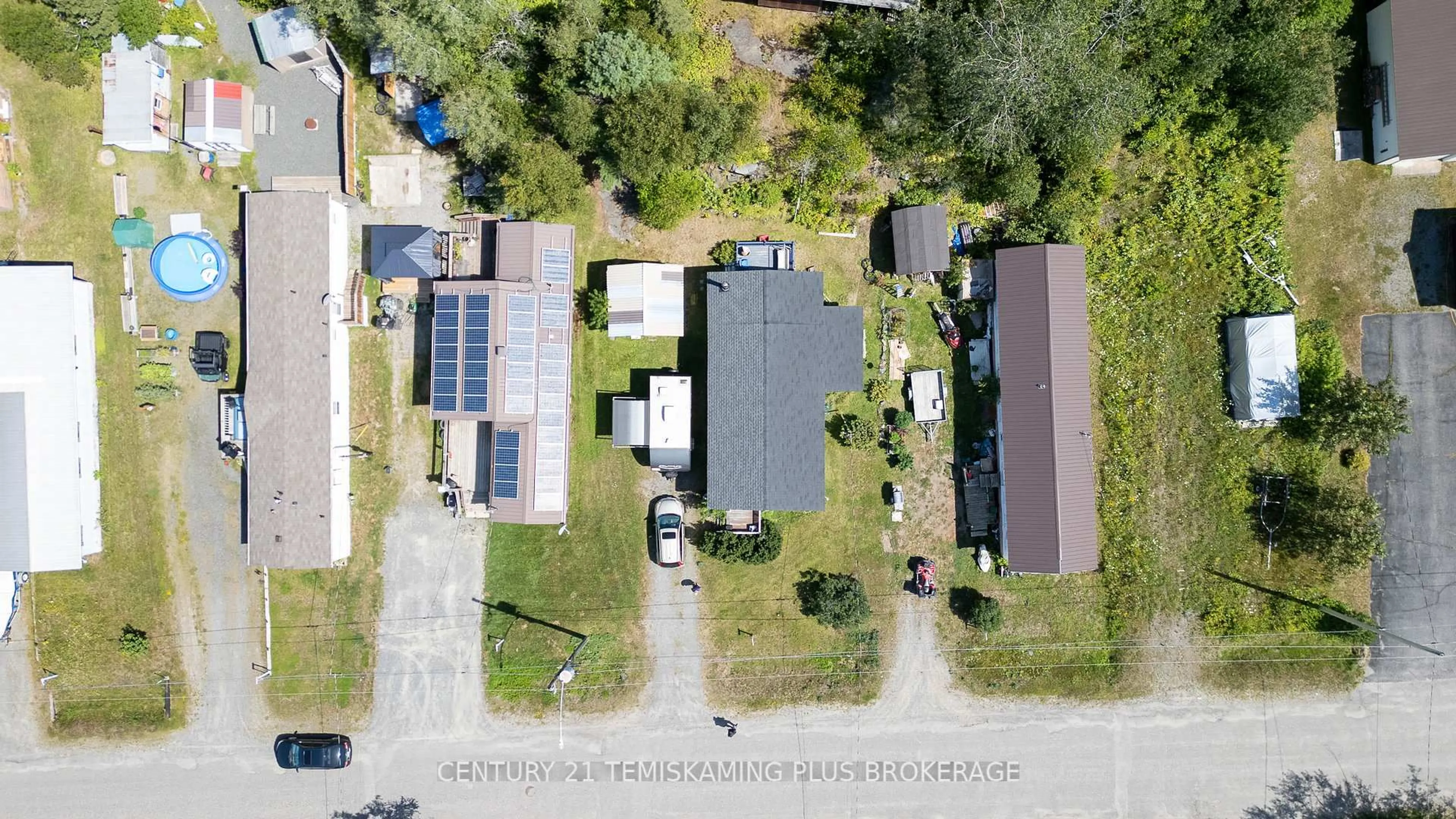 A pic from outside/outdoor area/front of a property/back of a property/a pic from drone, street for 26 Hillcrest Dr, Temagami Ontario P0H 2H0