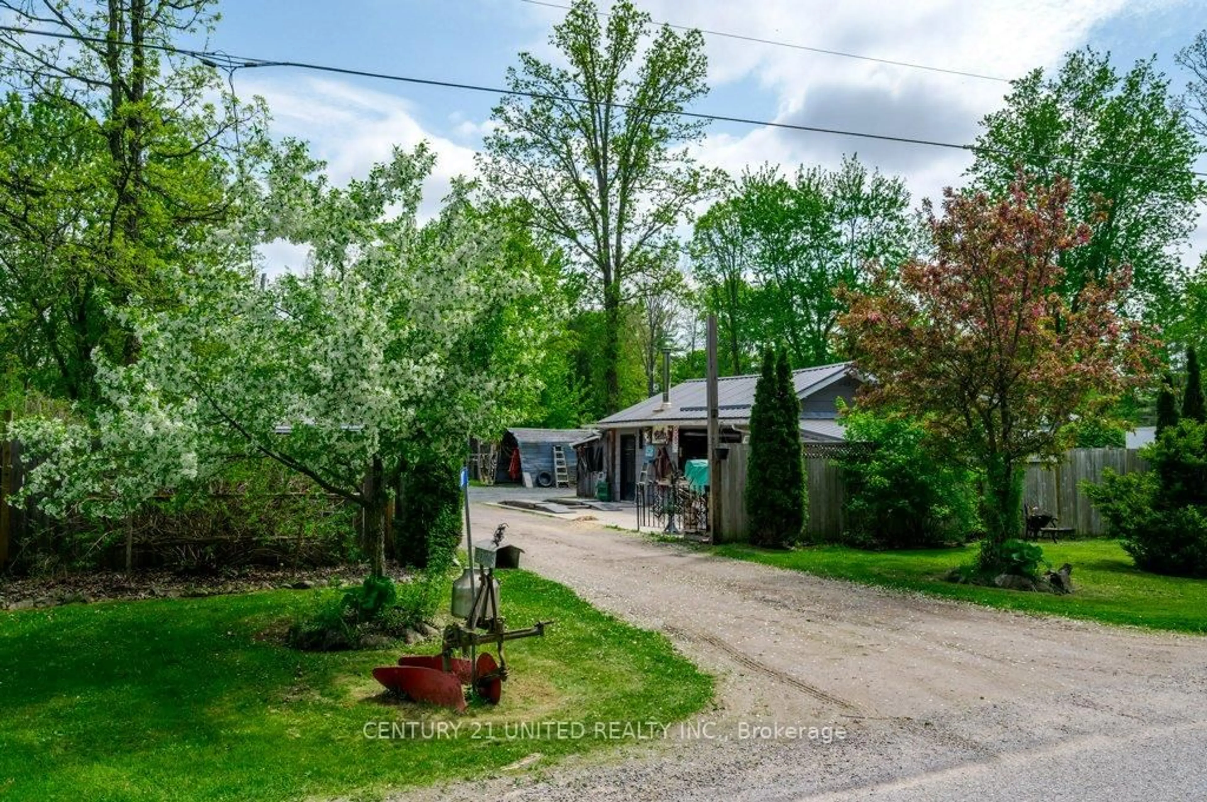 A pic from outside/outdoor area/front of a property/back of a property/a pic from drone, street for 2117 2nd Line, Trent Hills Ontario K0L 1L0