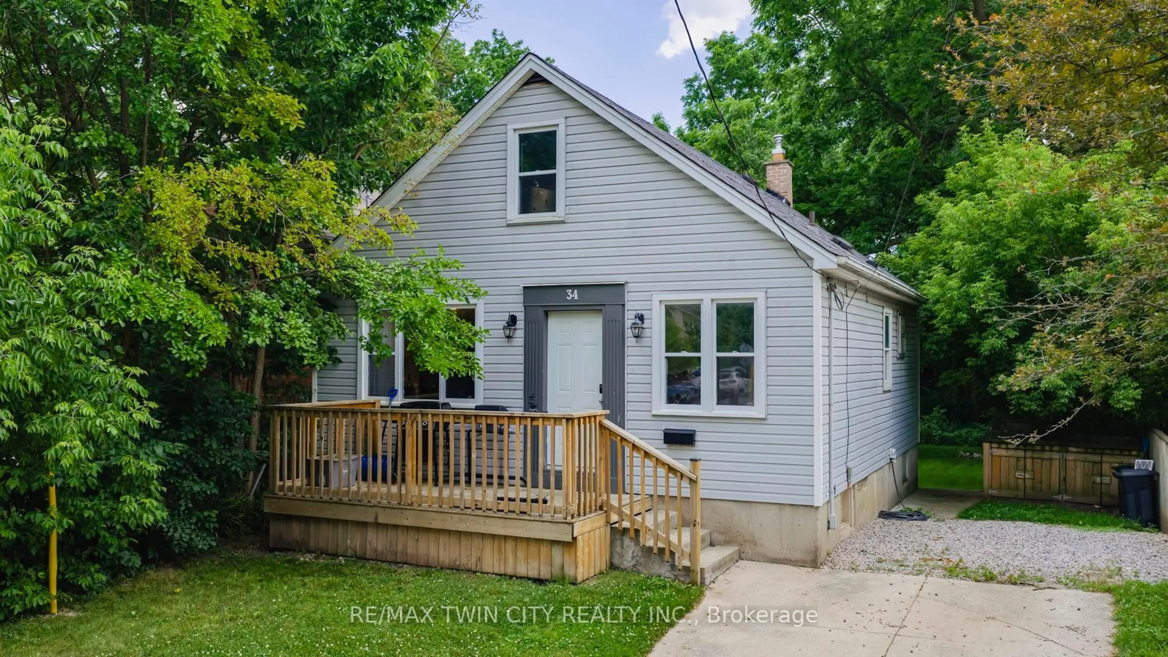 Home with vinyl exterior material, street for 34 Saunby St, London North Ontario N6G 1A3