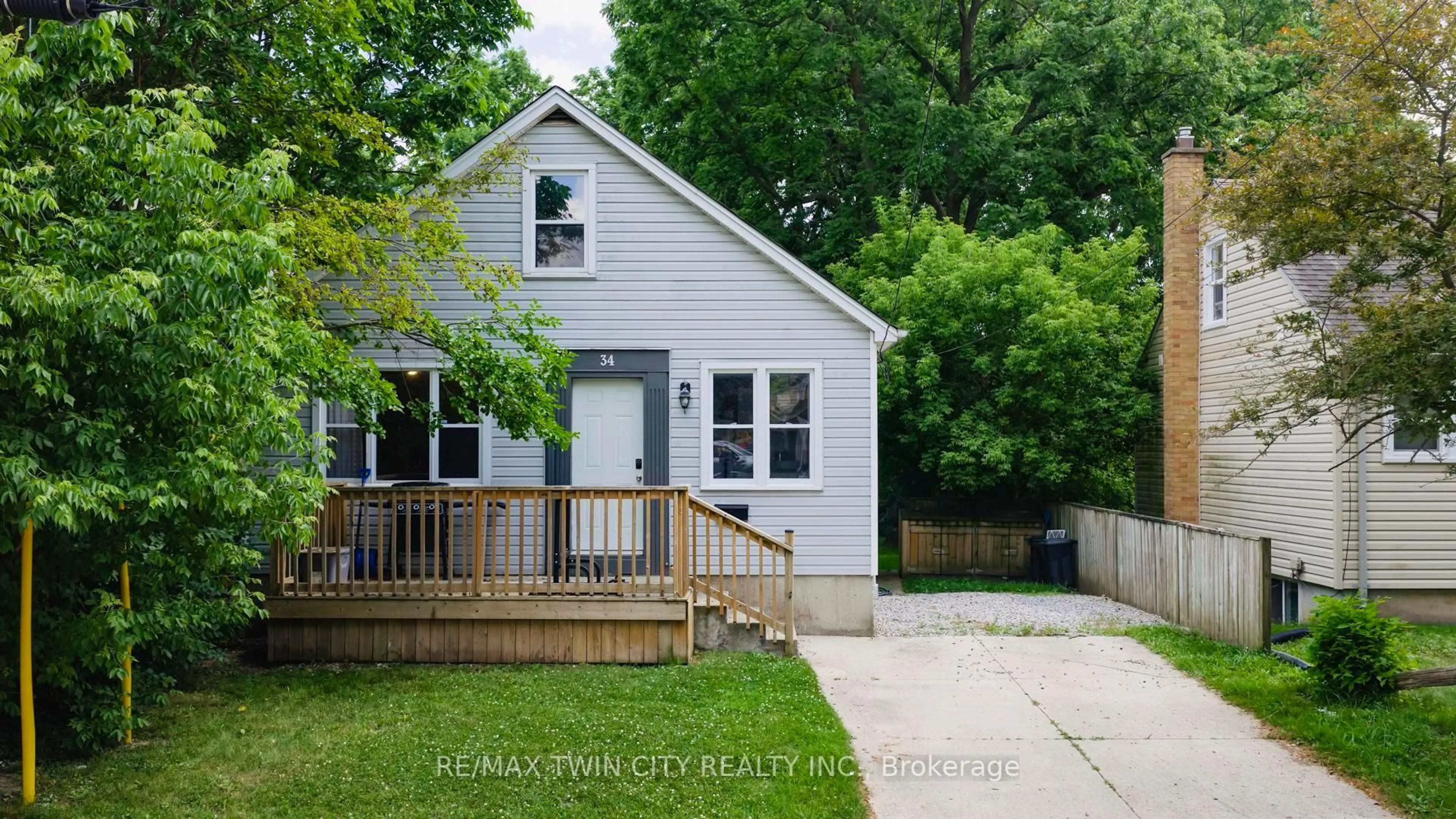 Home with vinyl exterior material, street for 34 Saunby St, London North Ontario N6G 1A3