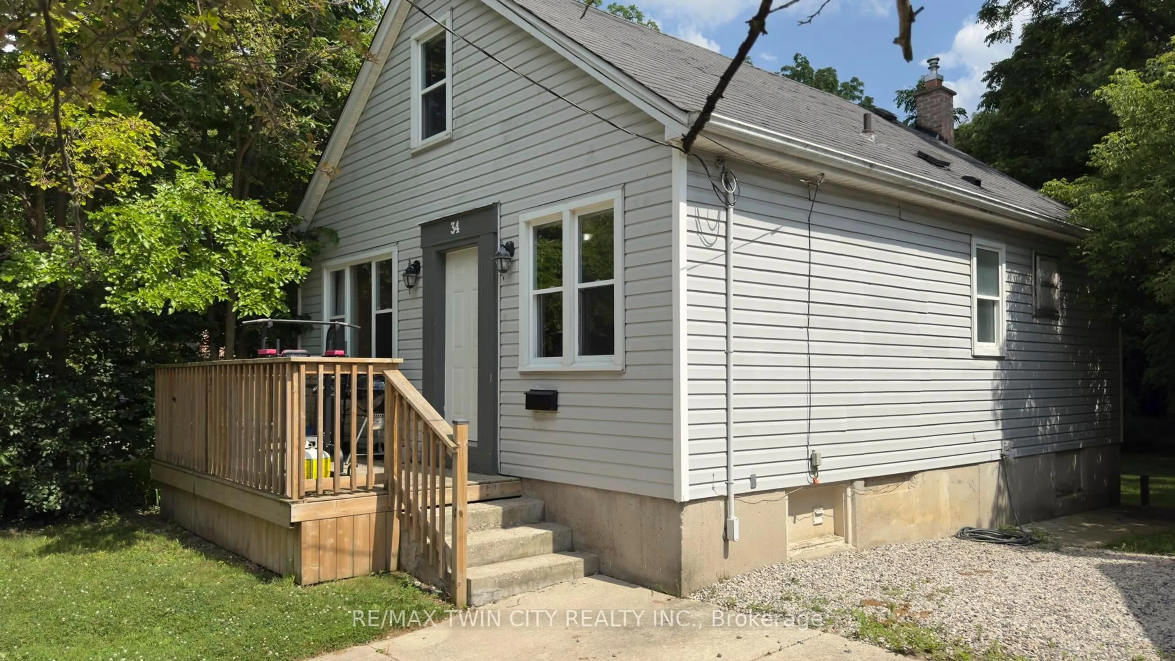 Home with vinyl exterior material, street for 34 Saunby St, London North Ontario N6G 1A3