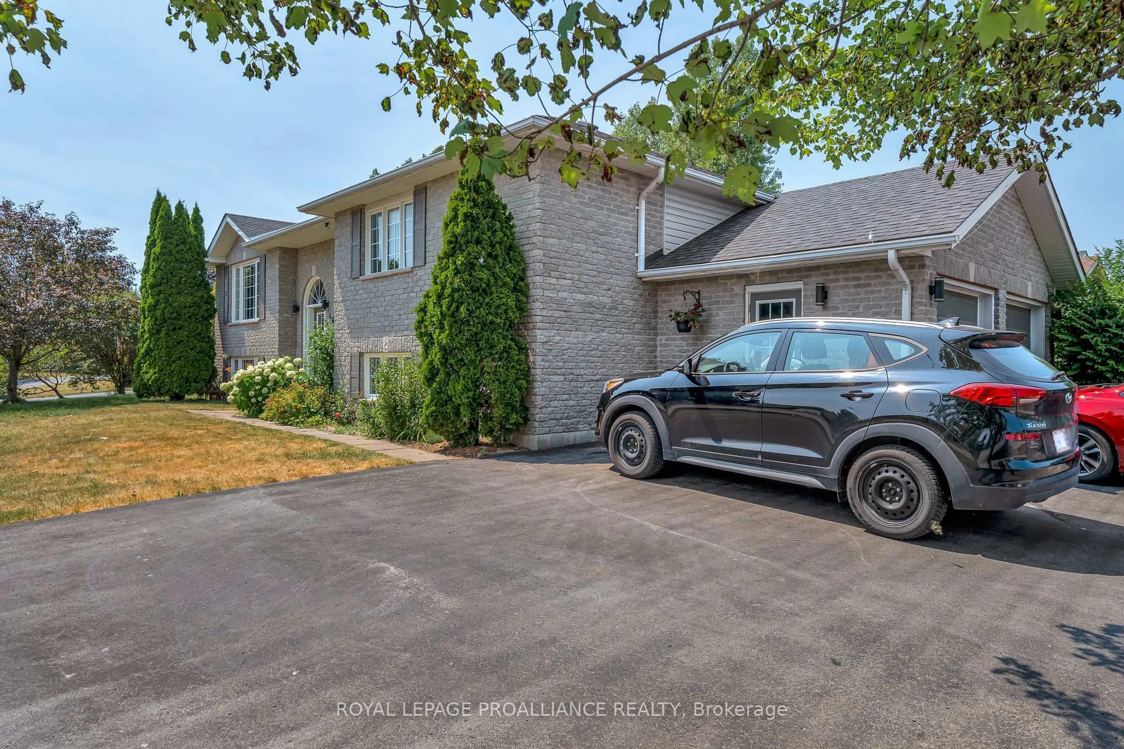 A pic from outside/outdoor area/front of a property/back of a property/a pic from drone, street for 46 Liddle Lane, Belleville Ontario K8N 5Y9