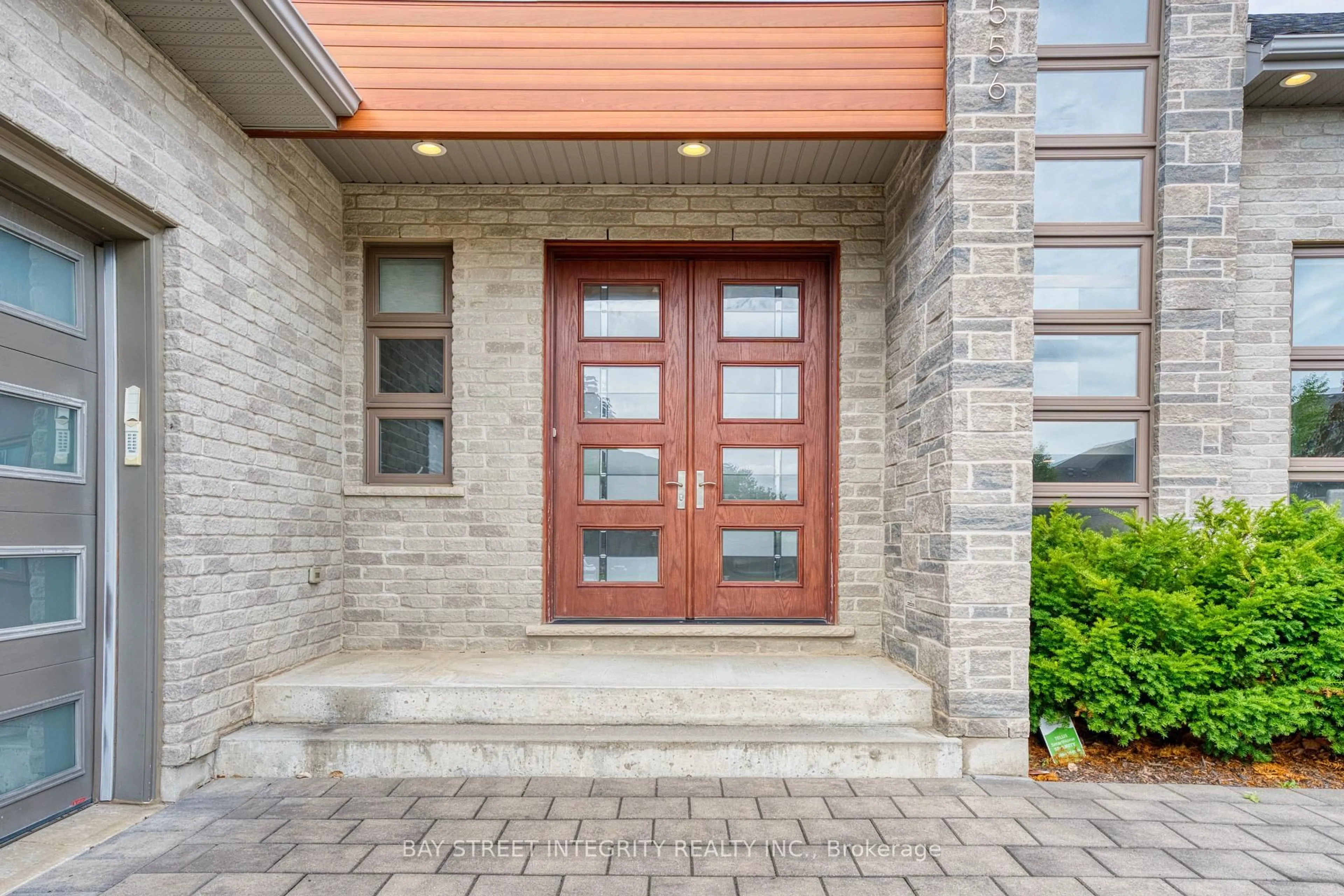 Home with brick exterior material, street for 556 Bradwell Chse, London North Ontario N6G 0P7