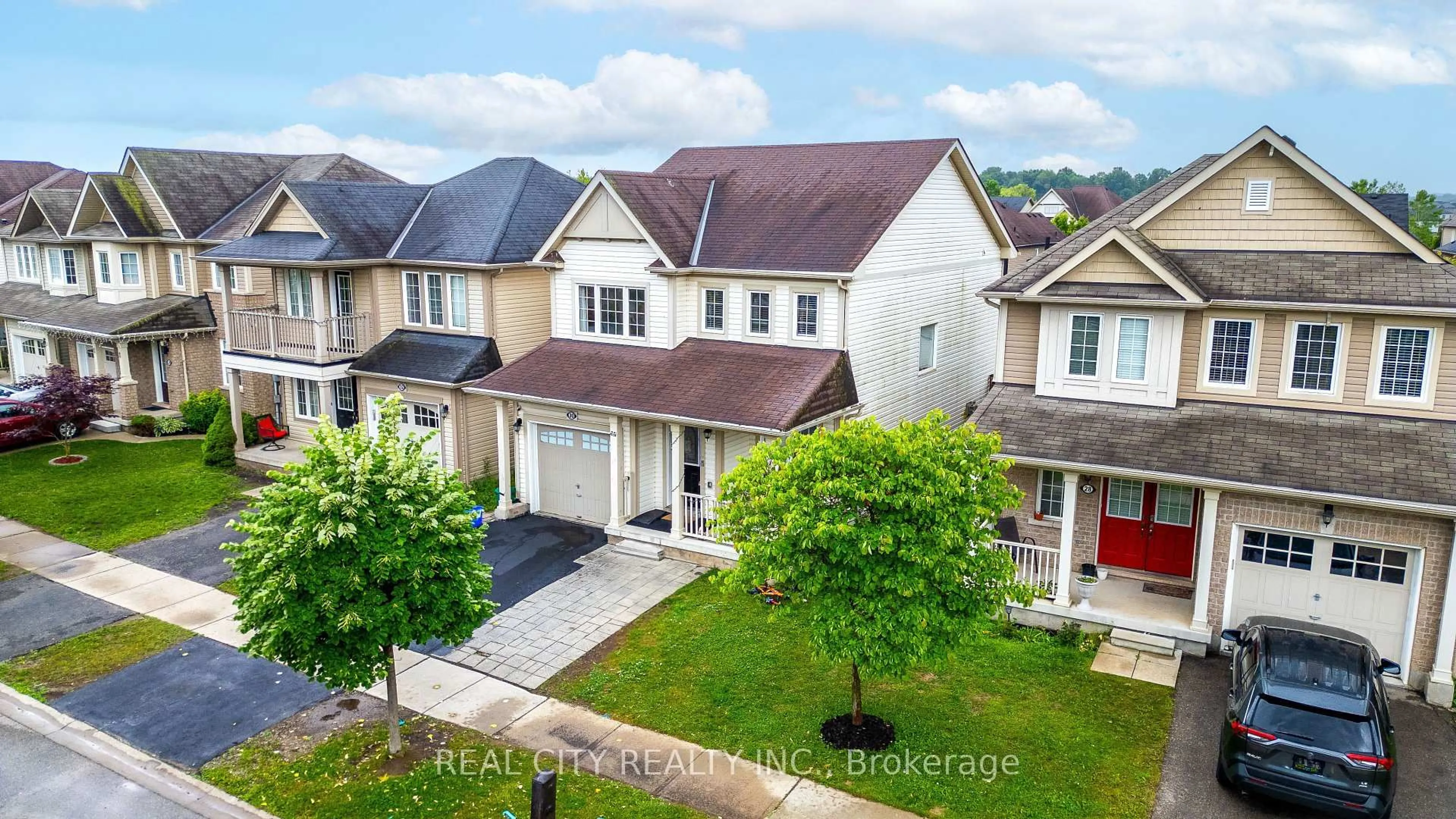 A pic from outside/outdoor area/front of a property/back of a property/a pic from drone, street for 30 English Lane, Brantford Ontario N3T 0H1