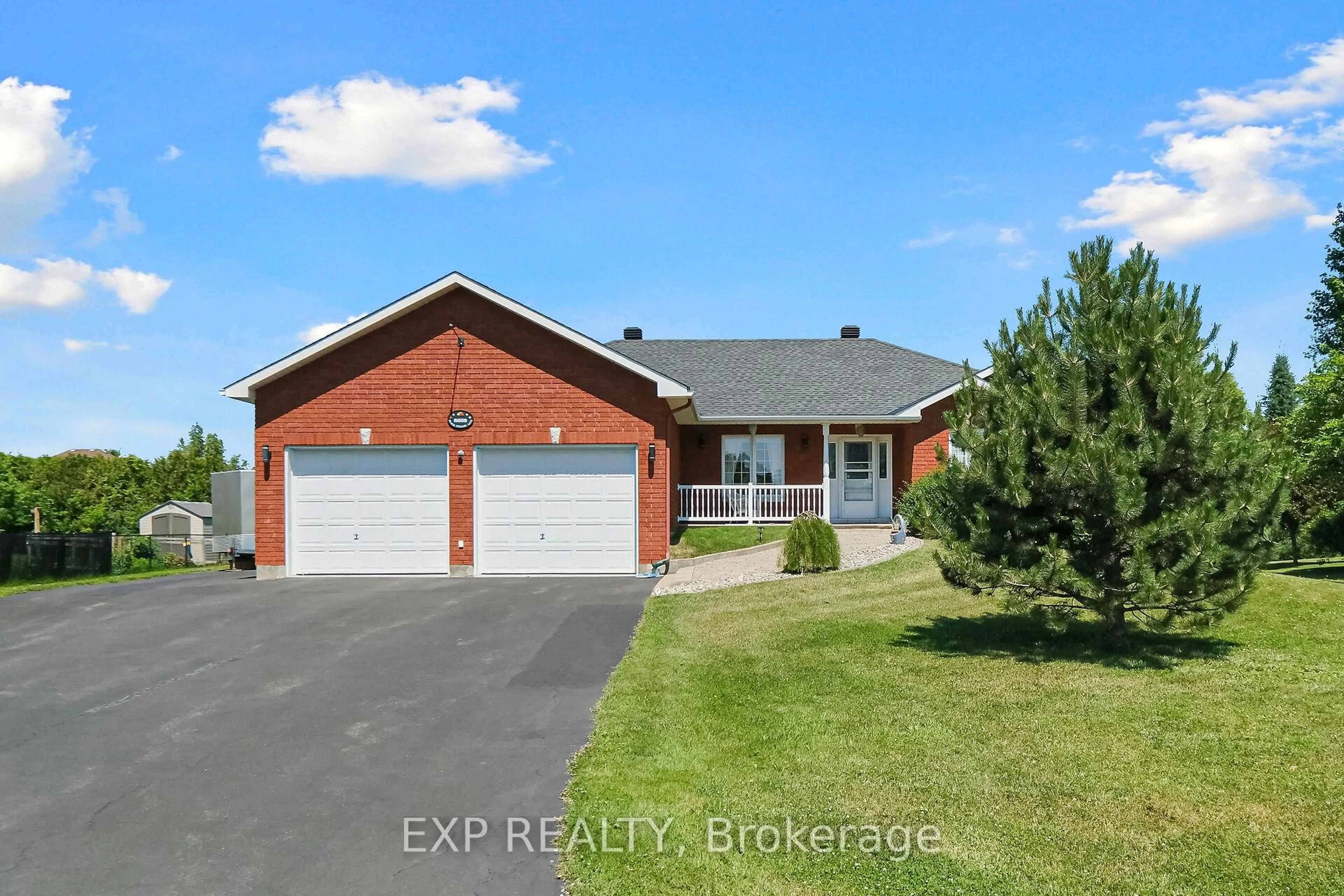 Home with brick exterior material, unknown for 8059 Black Willow Lane, Metcalfe Ontario K0A 2P0