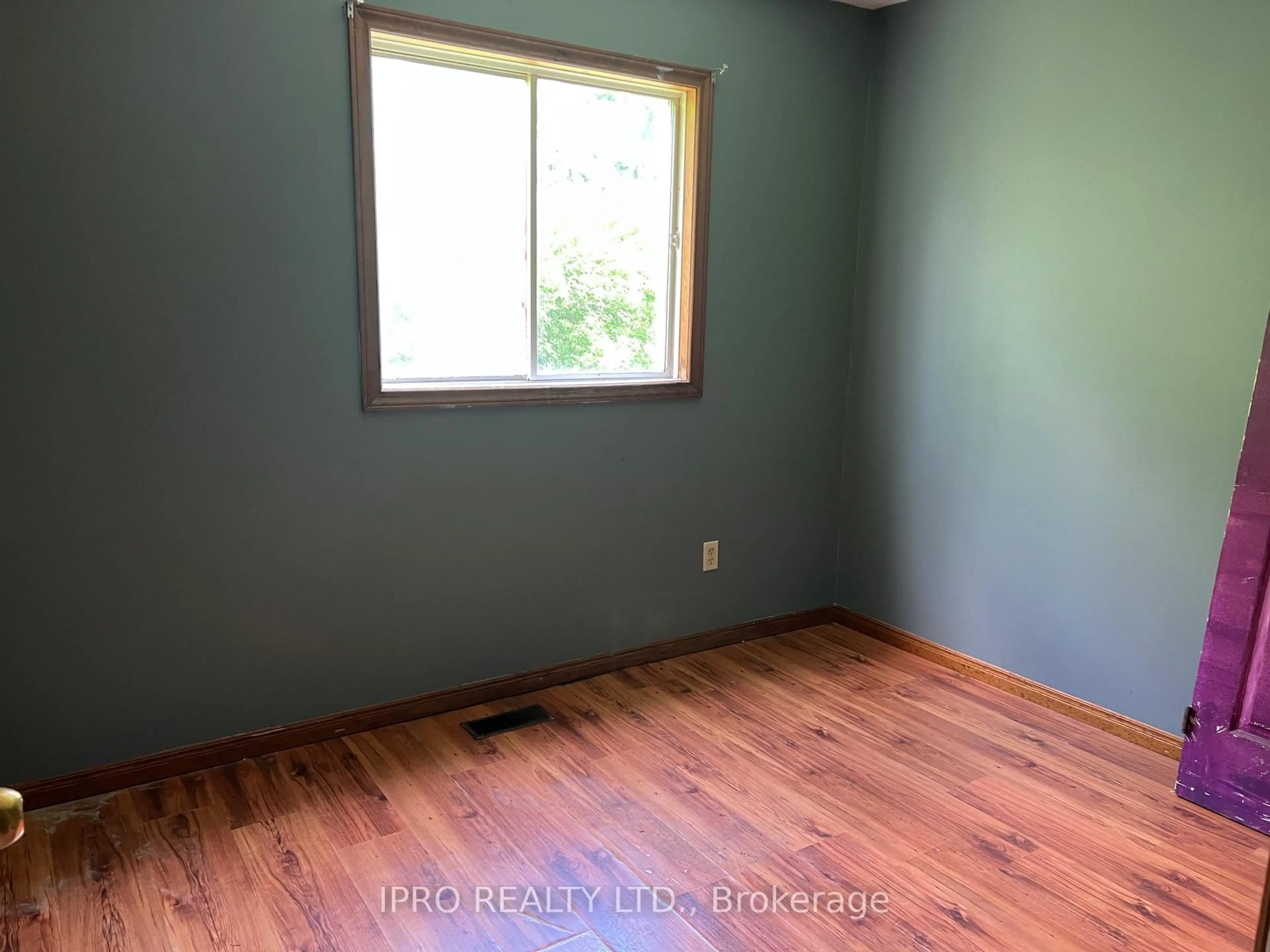 A pic of a room for 19 Centre St, Grey Highlands Ontario N0C 1L0