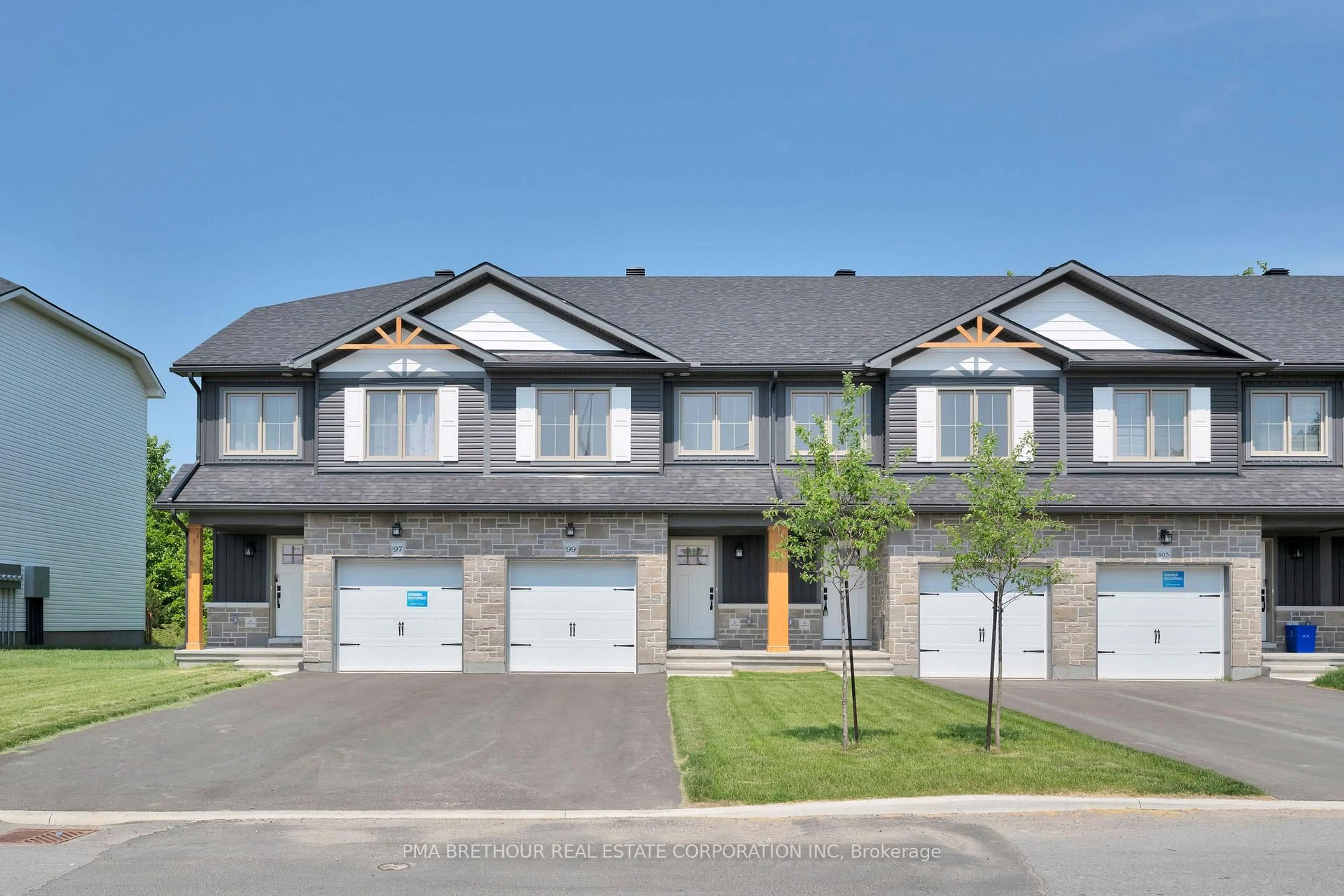 Home with brick exterior material, street for 99 Staples Blvd, Smiths Falls Ontario K7A 0B8