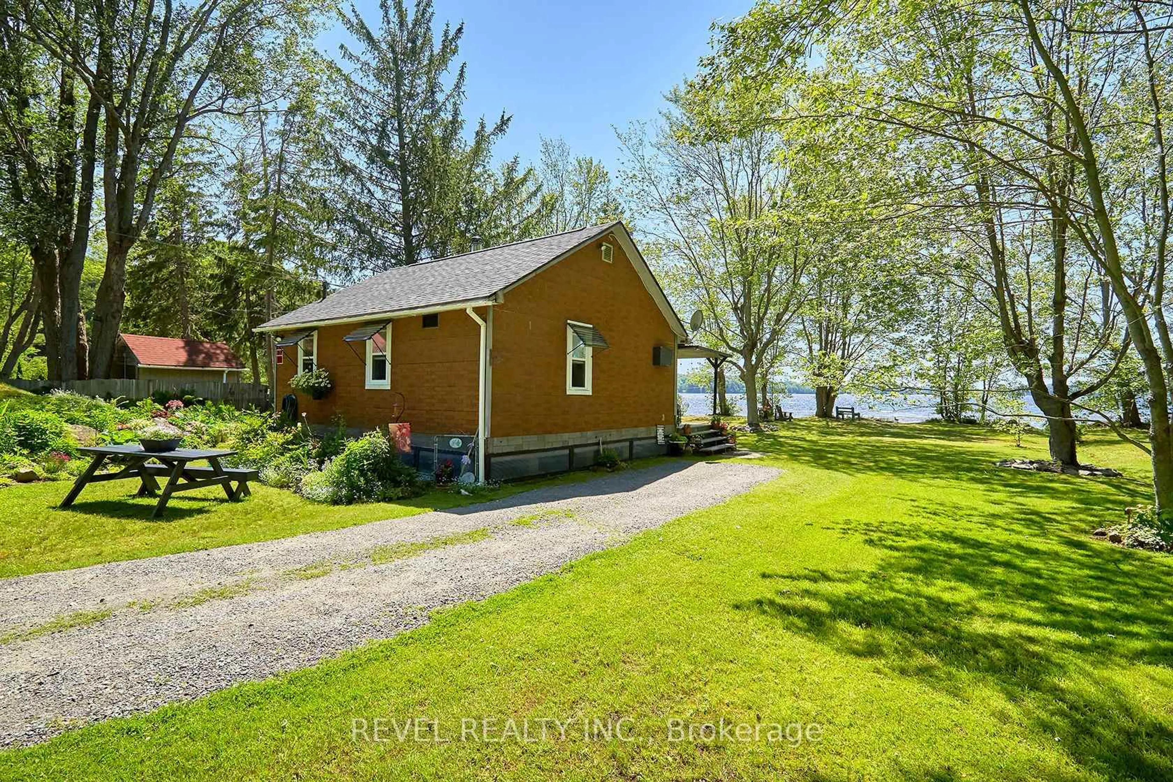 Unknown for 1017 Wonder Beach Rd, Muskoka Lakes Ontario P0B 1M0