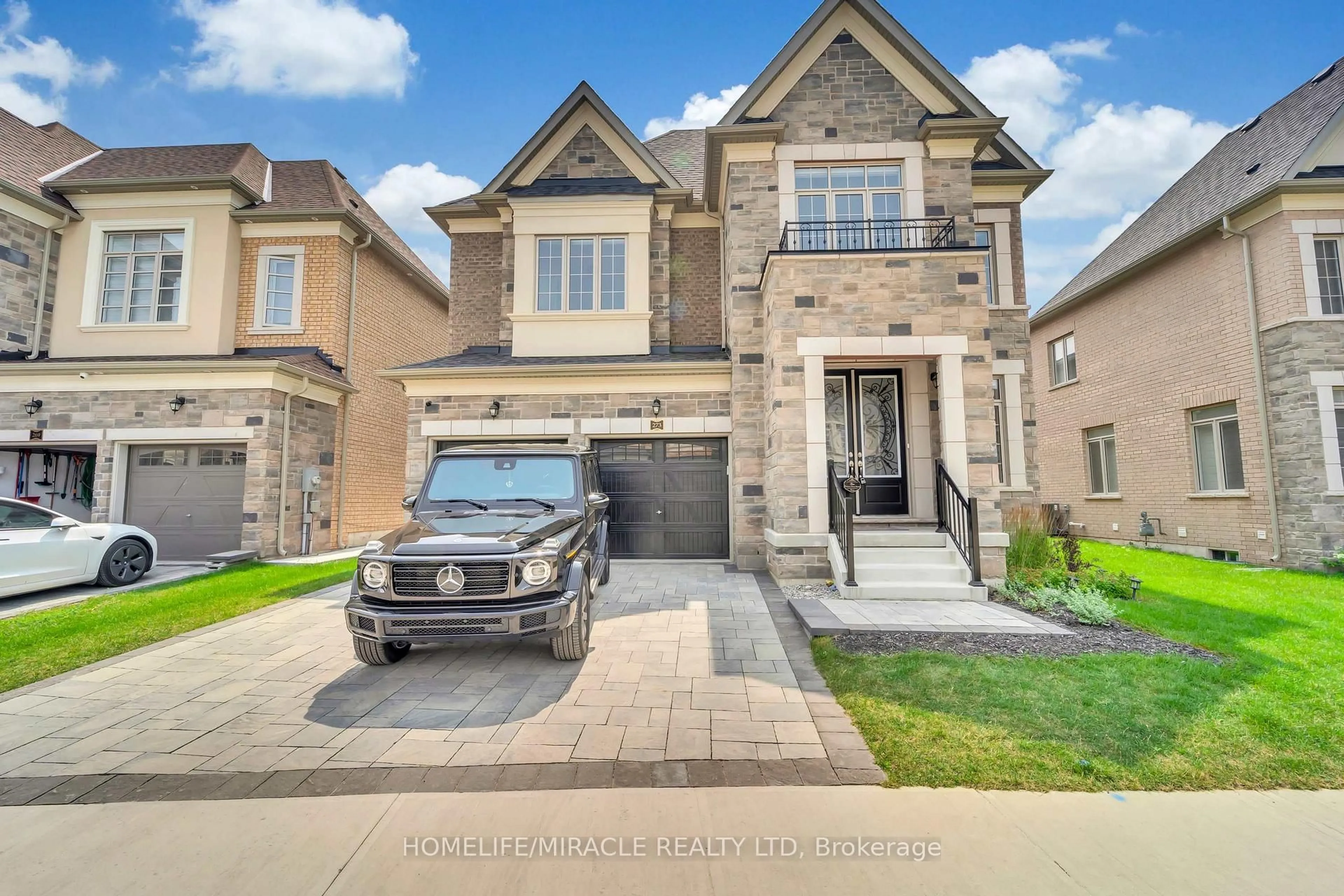 Home with brick exterior material, street for 273 Forest Creek Dr, Kitchener Ontario N2R 0M6