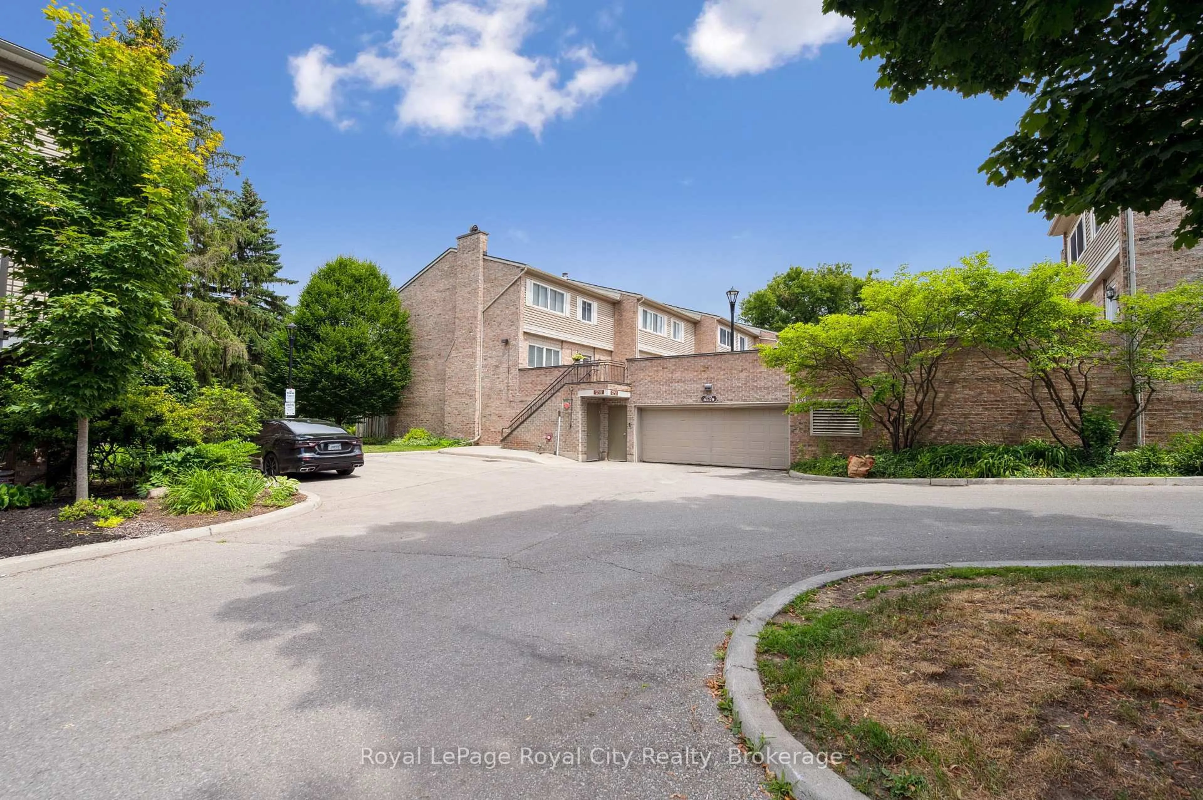 A pic from outside/outdoor area/front of a property/back of a property/a pic from drone, street for 295 Water St #75, Guelph Ontario N1G 2X5