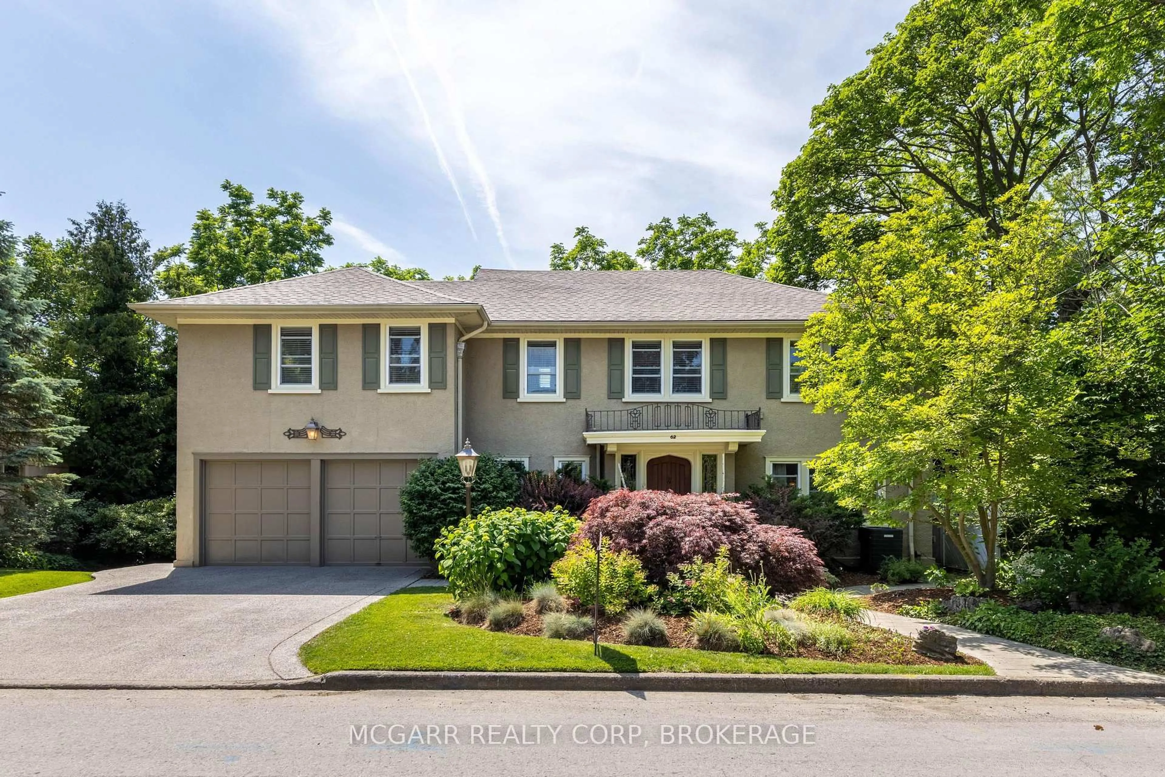 Home with brick exterior material, street for 62 Hillcrest Ave, St. Catharines Ontario L2R 4Y1