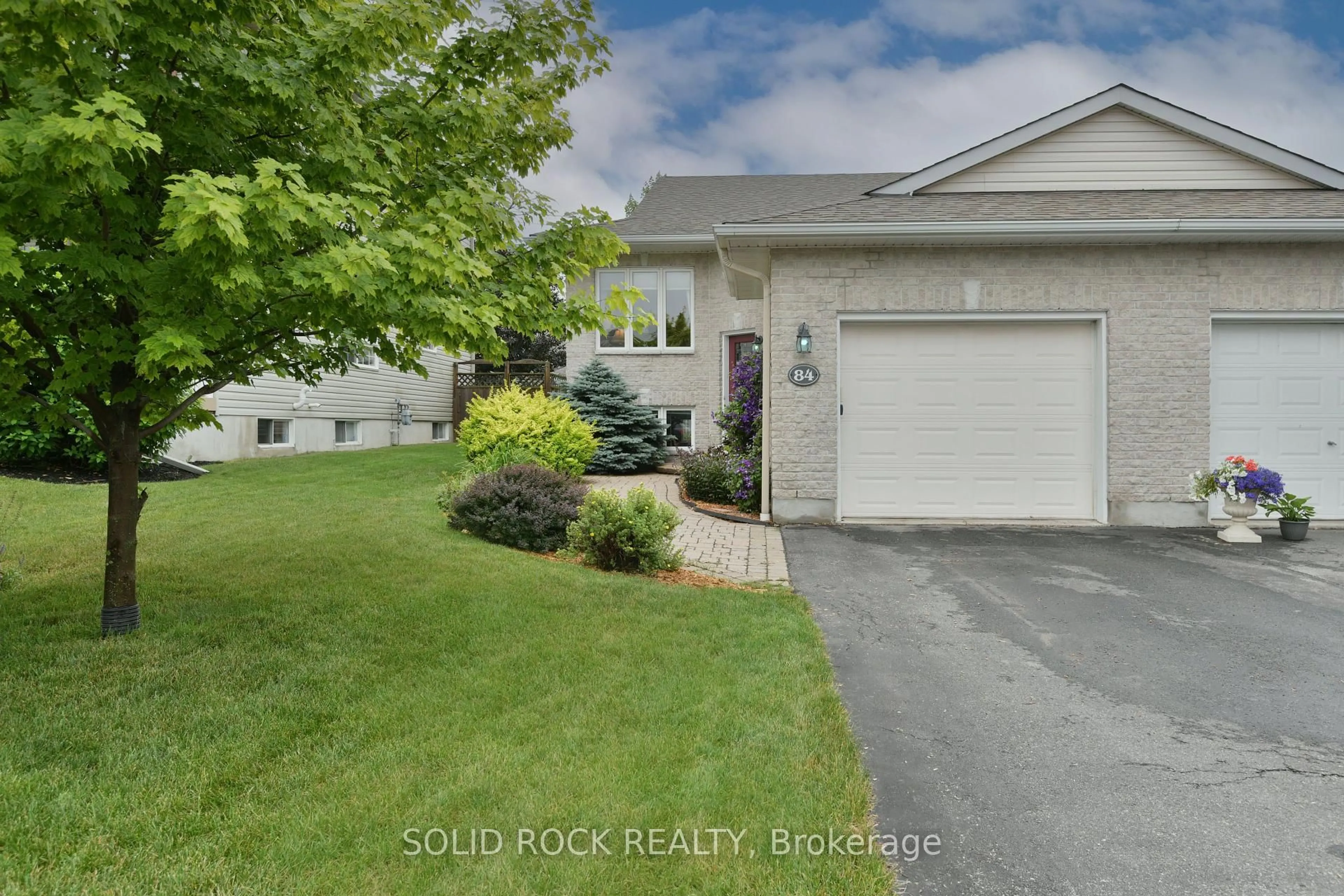 Unknown for 84 Short Rd, Arnprior Ontario K7S 3X9