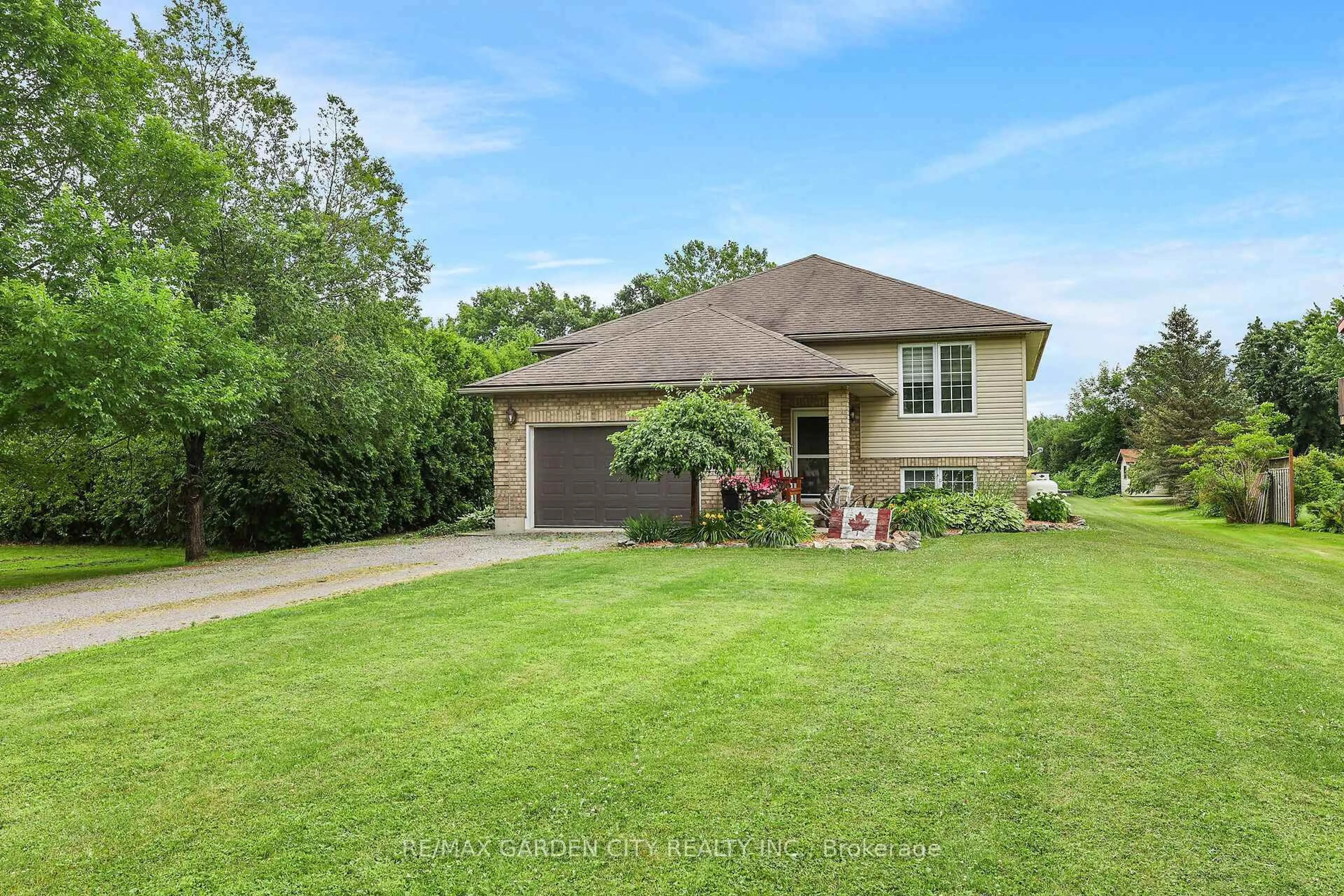 A pic from outside/outdoor area/front of a property/back of a property/a pic from drone, water/lake/river/ocean view for 682 Hines Rd, Haldimand Ontario N1A 2W7