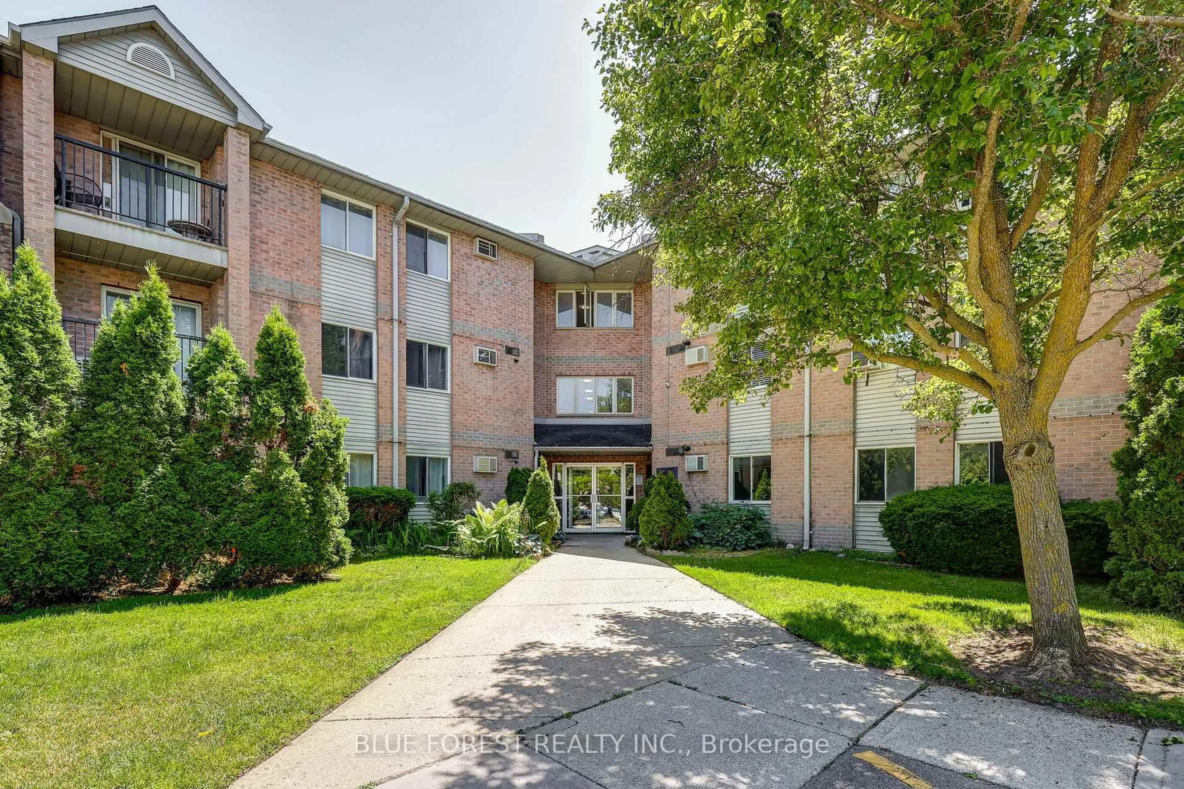 Unknown for 2228 Trafalgar St #111, London East Ontario N5V 4J8