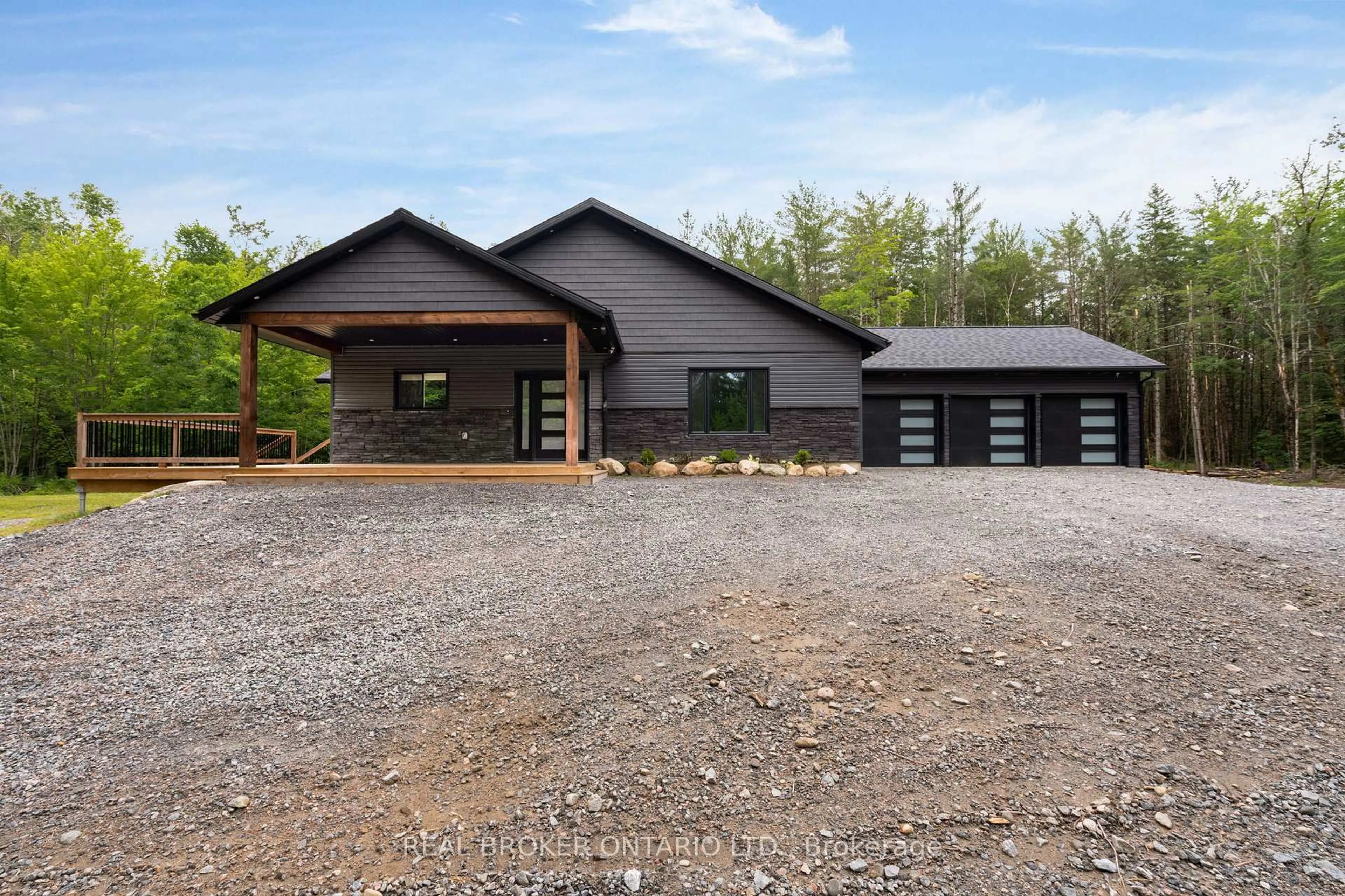 Unknown for 1030 Hawn Rd, Bracebridge Ontario P1L 1X1