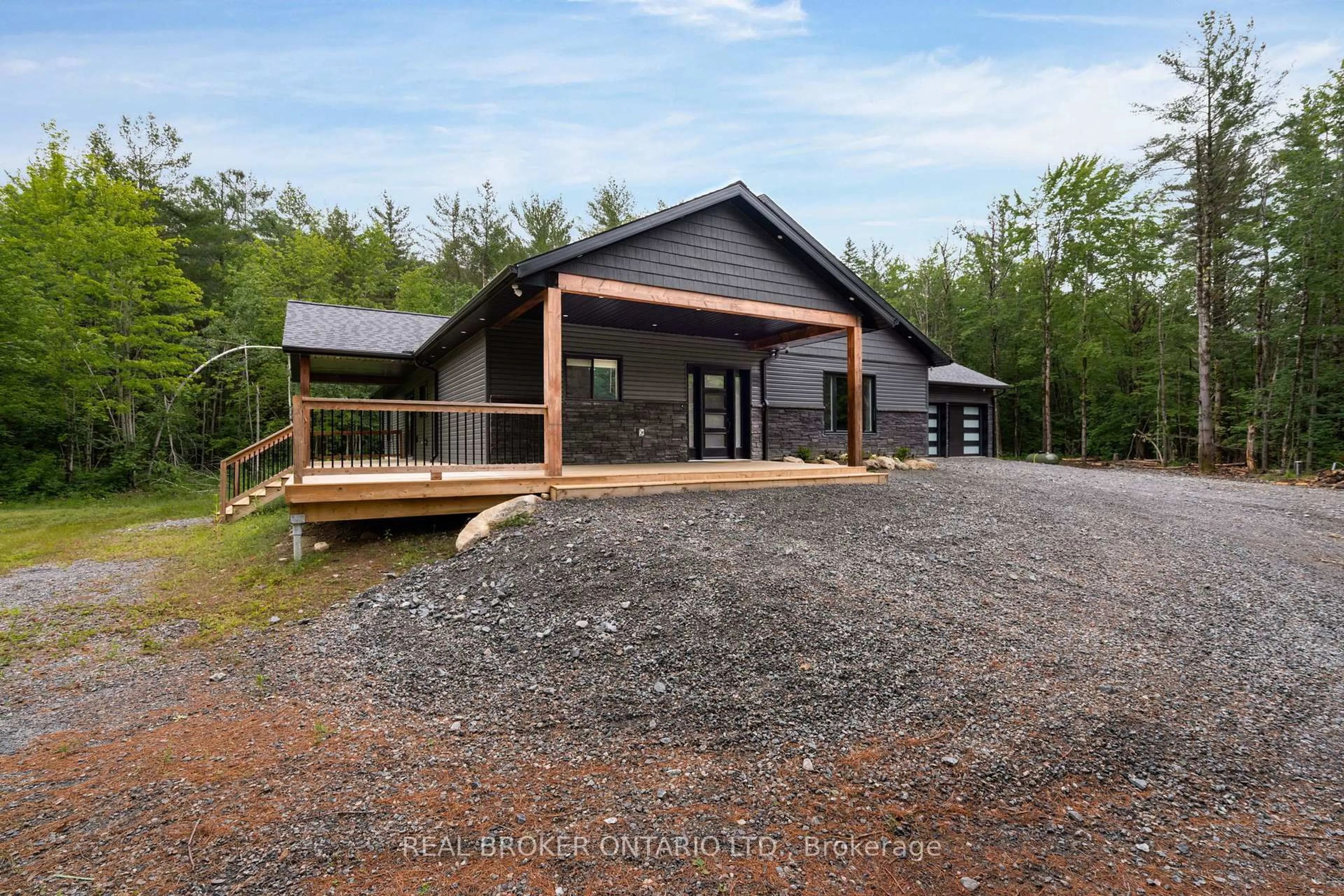 Unknown for 1030 Hawn Rd, Bracebridge Ontario P1L 1X1