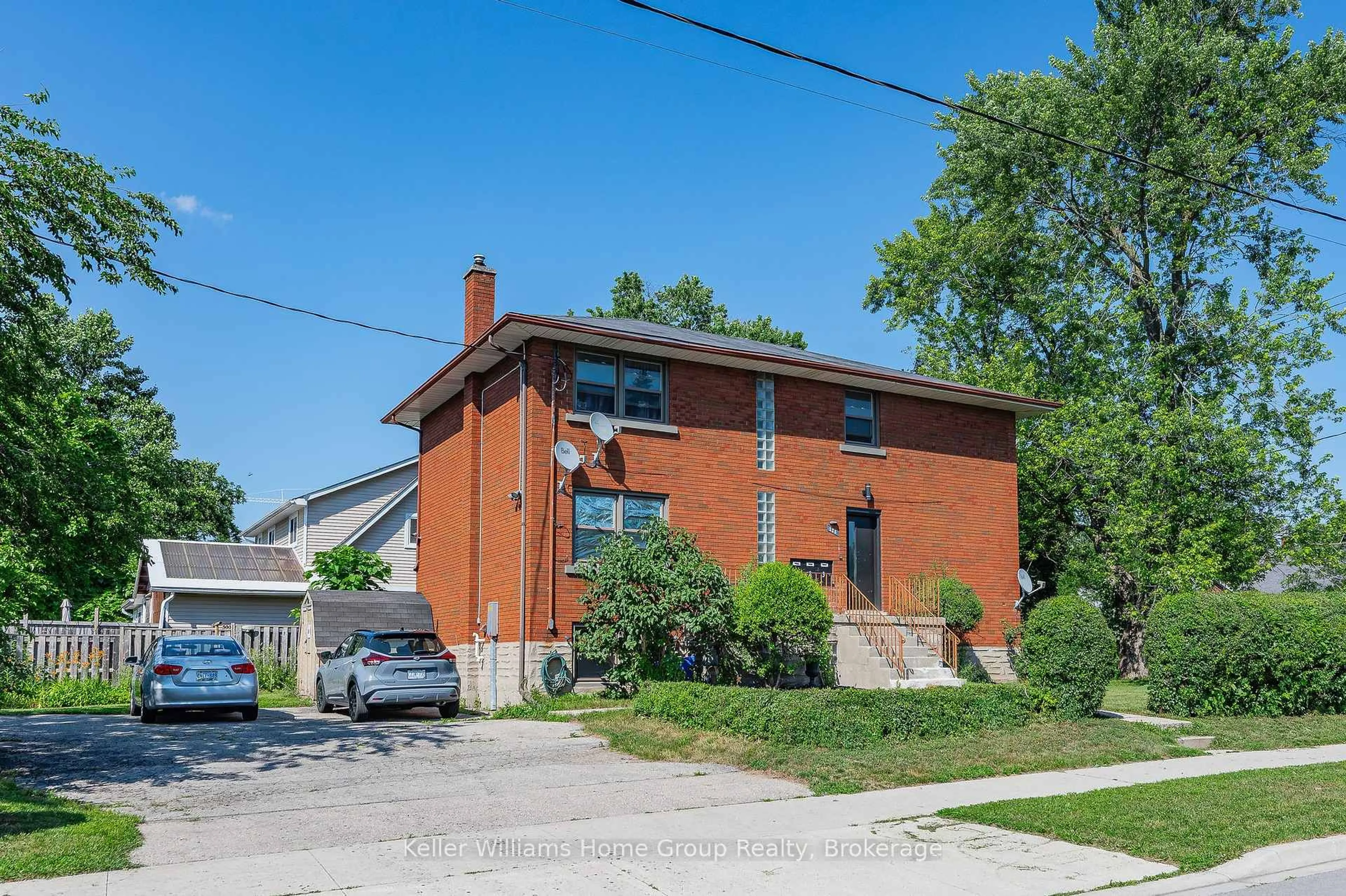Home with brick exterior material, street for 228 Connaught St, Kitchener Ontario N2C 1B3