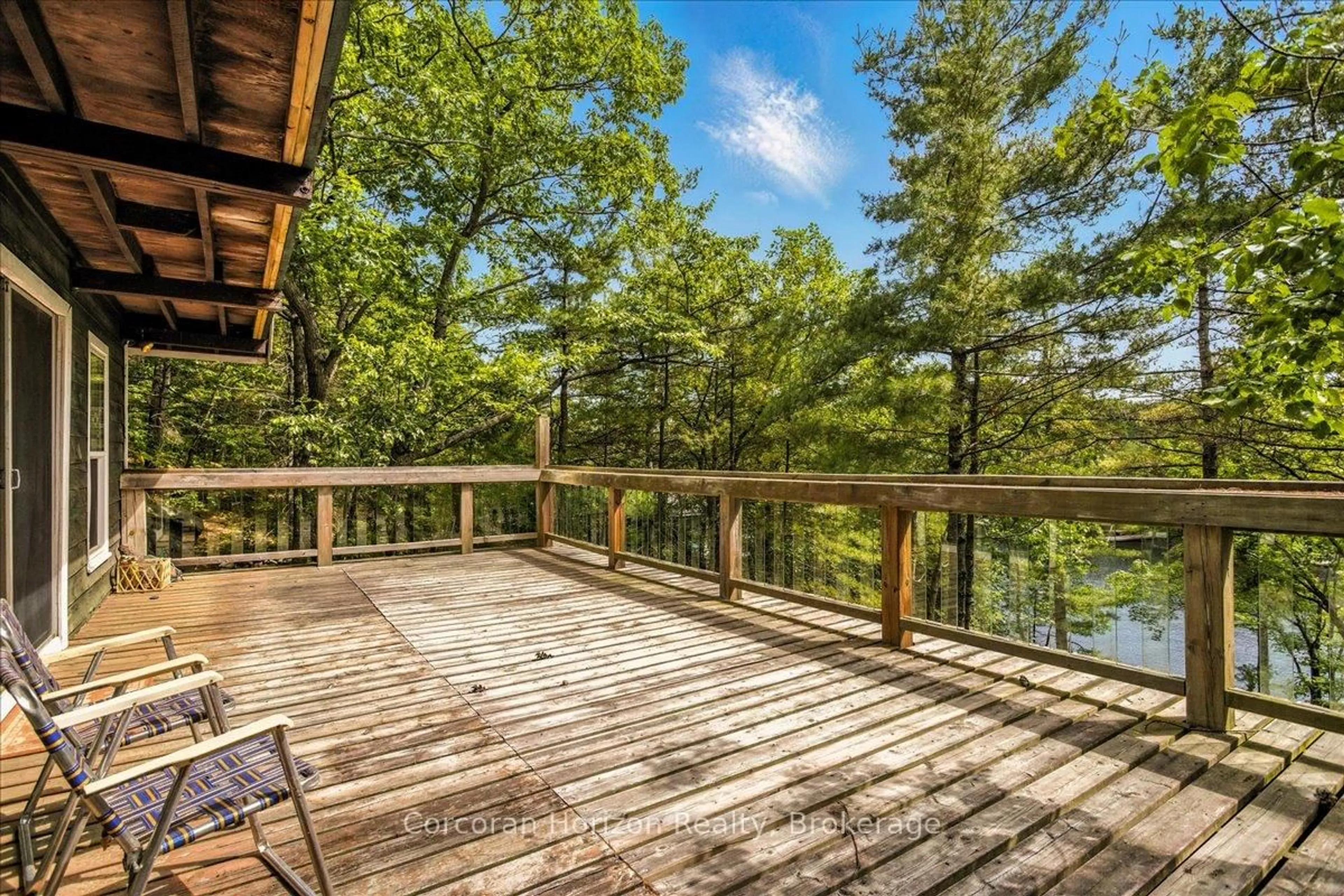 Patio, water/lake/river/ocean view for 78 Taylor Island, Gravenhurst Ontario P1P 1R2