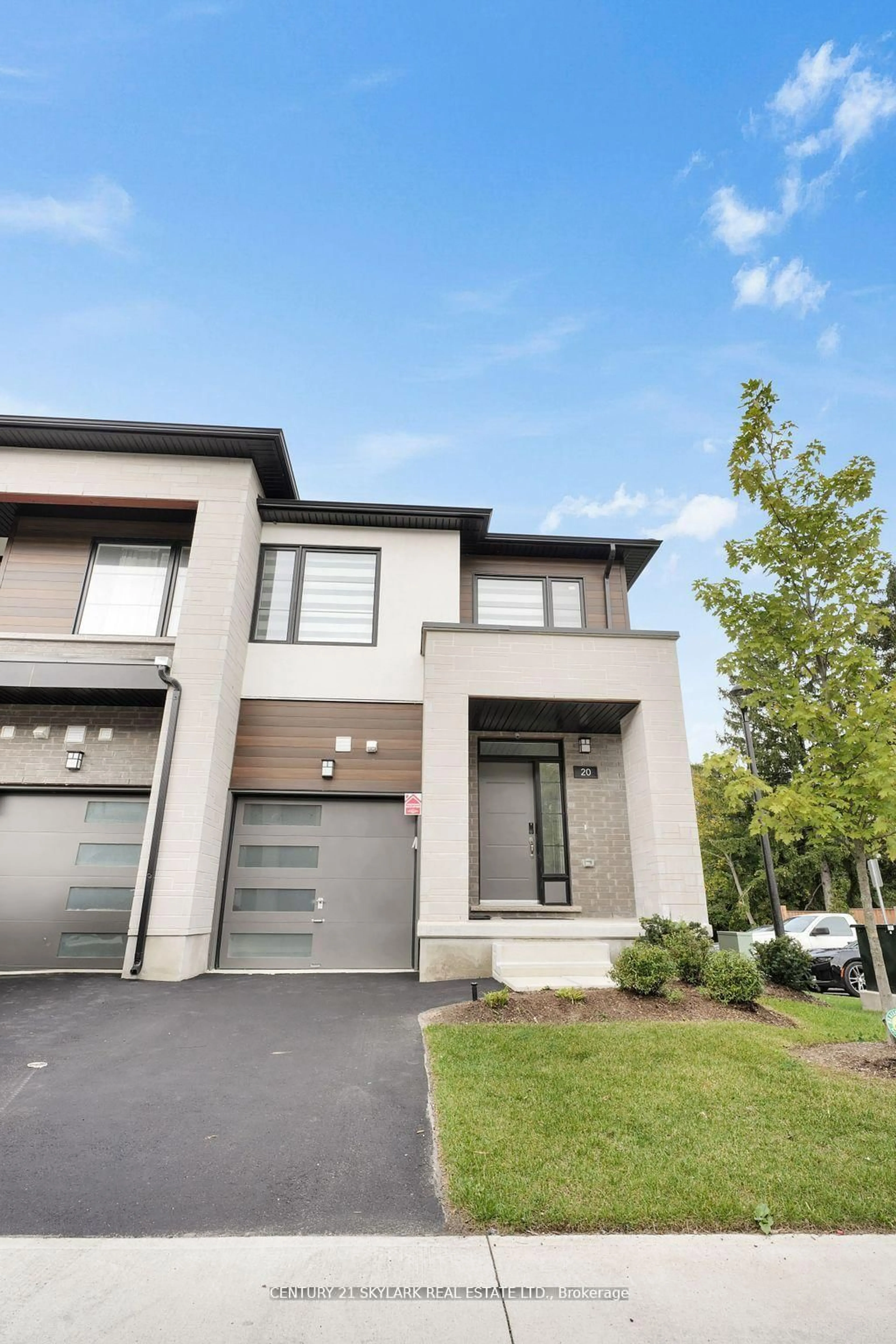 Home with brick exterior material, street for 350 River Rd #20, Cambridge Ontario N3C 0H4
