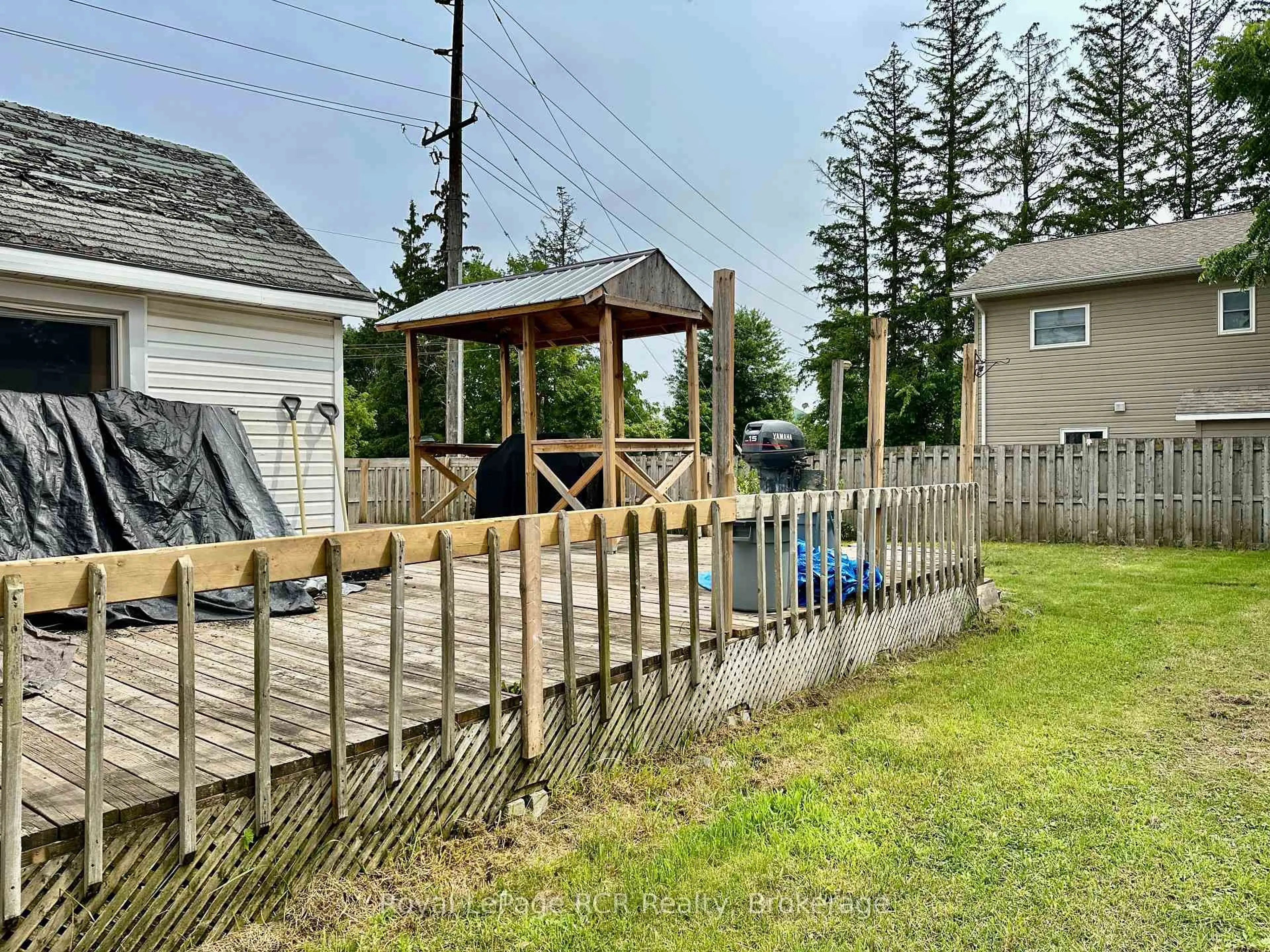 Unknown for 641 10th Ave, Hanover Ontario N4N 2P6